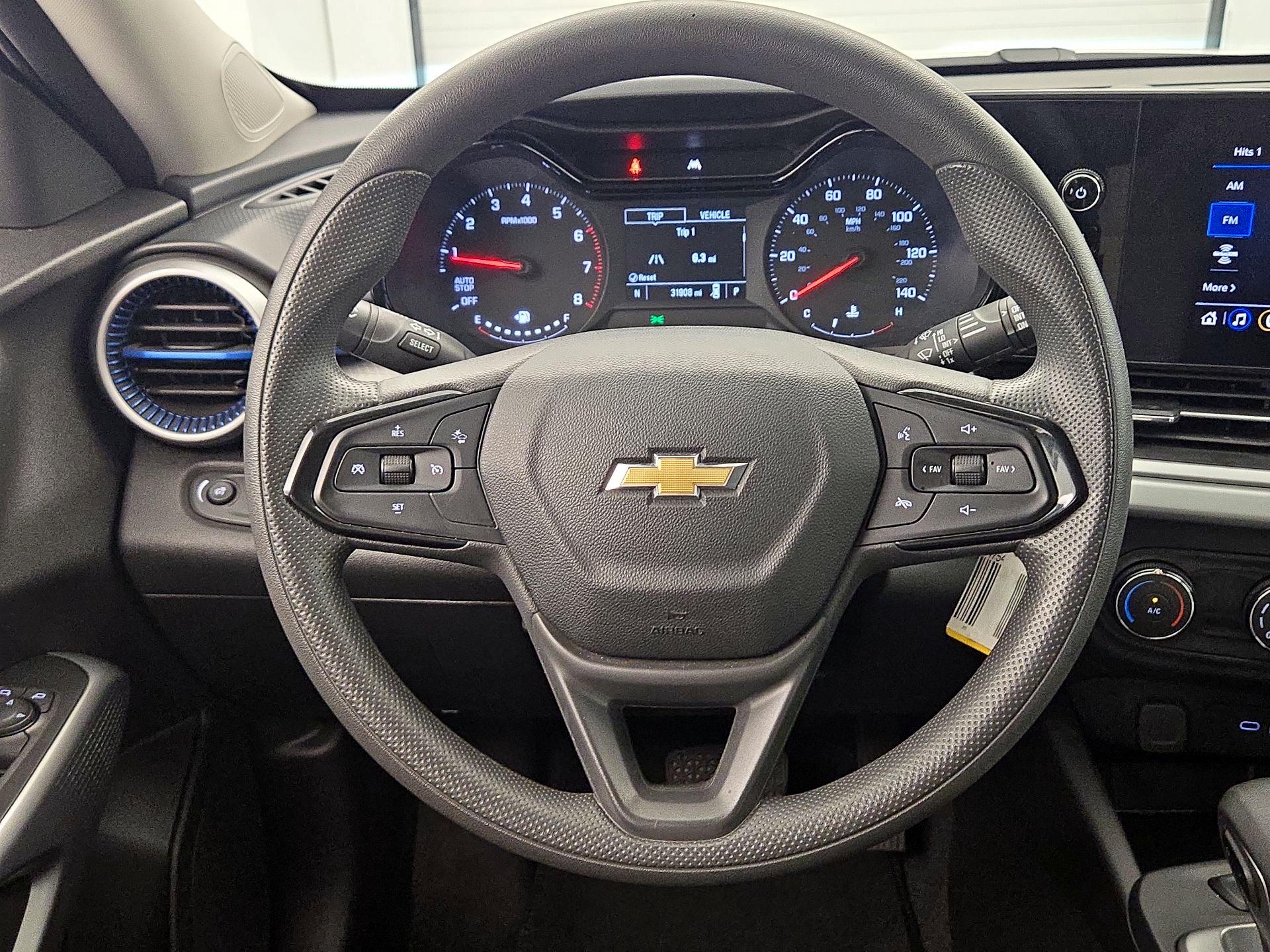Thumbnail: 2025 Chevrolet Trax - 10