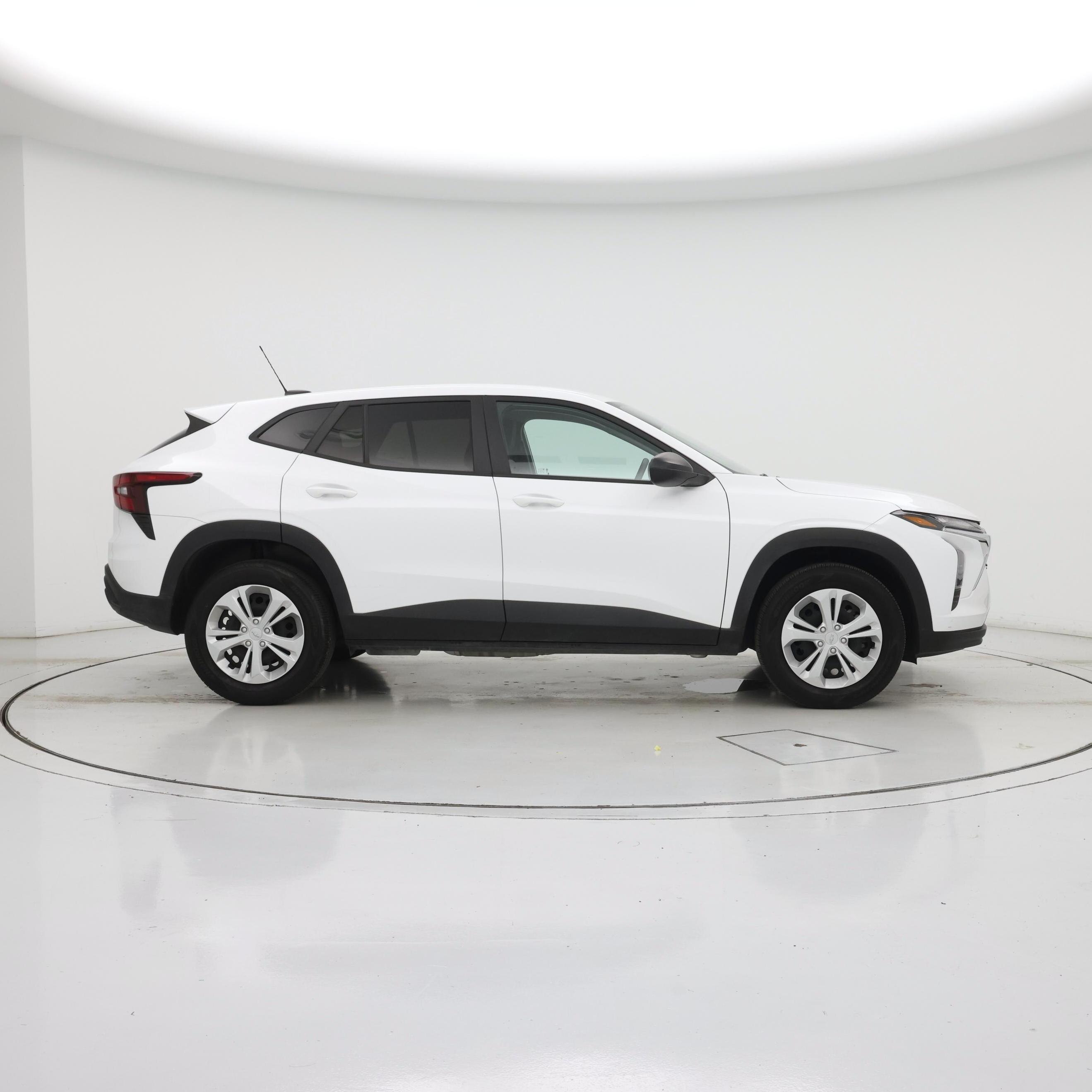 Thumbnail: 2025 Chevrolet Trax - 7