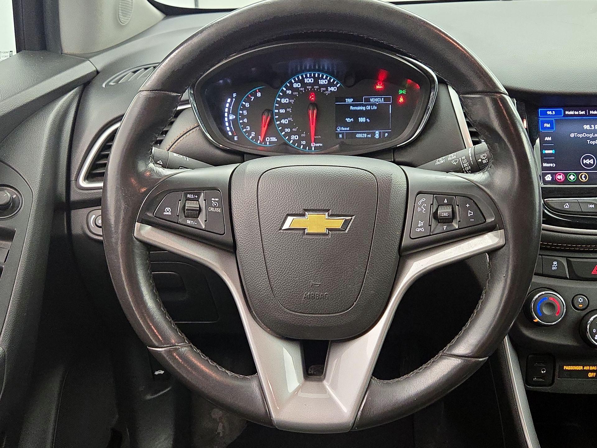 Thumbnail: 2022 Chevrolet Trax - 10