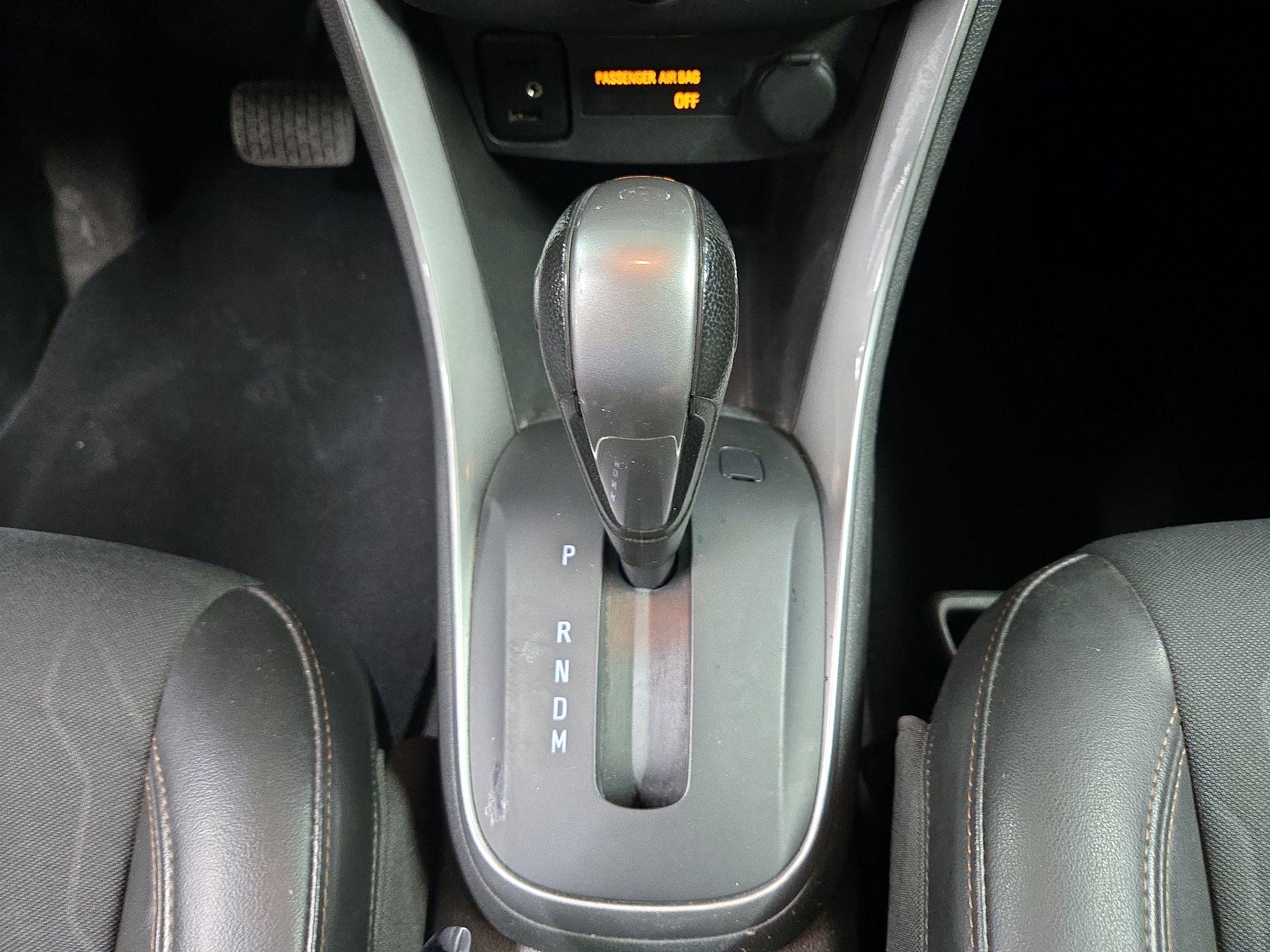 Thumbnail: 2022 Chevrolet Trax - 17