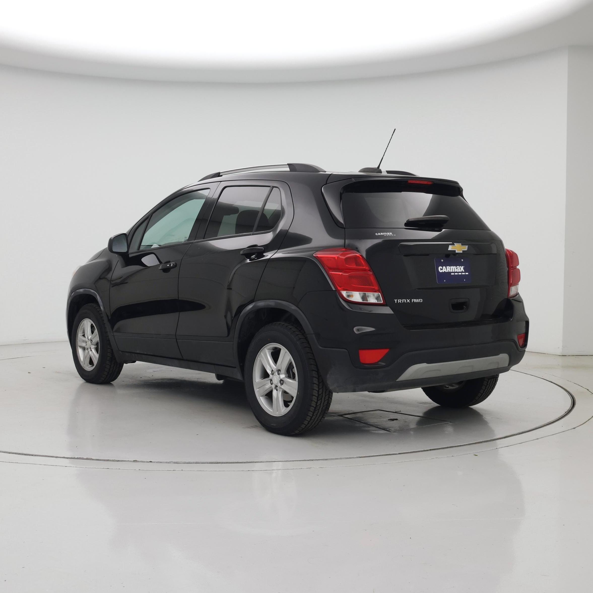 Thumbnail: 2022 Chevrolet Trax - 2