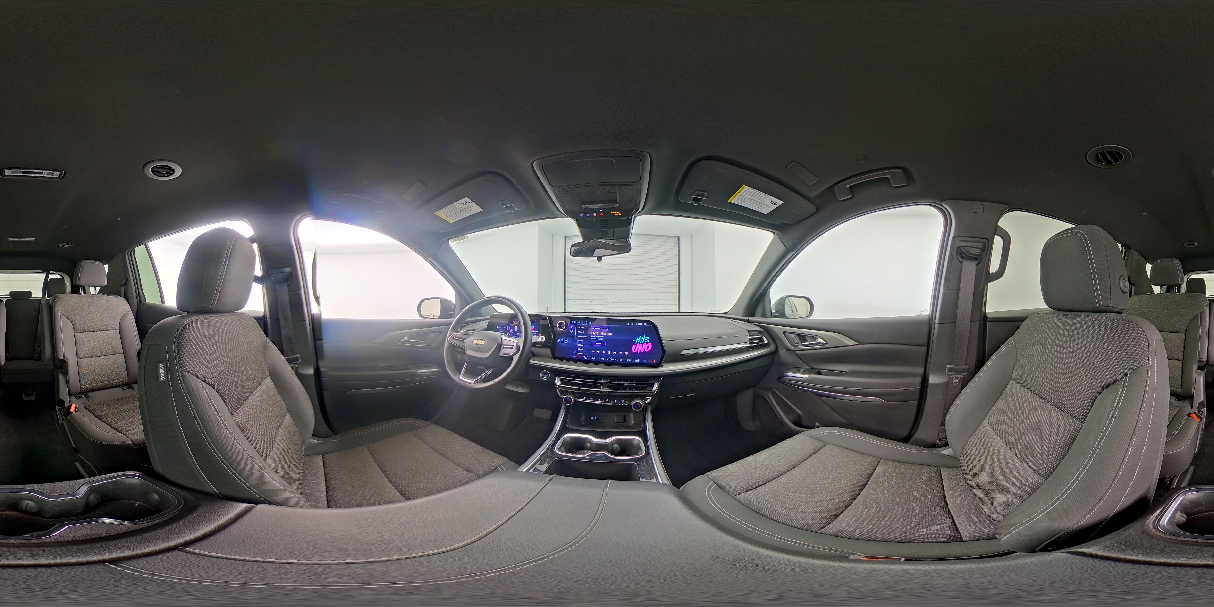 2025 Chevrolet Traverse LT - Photo 26