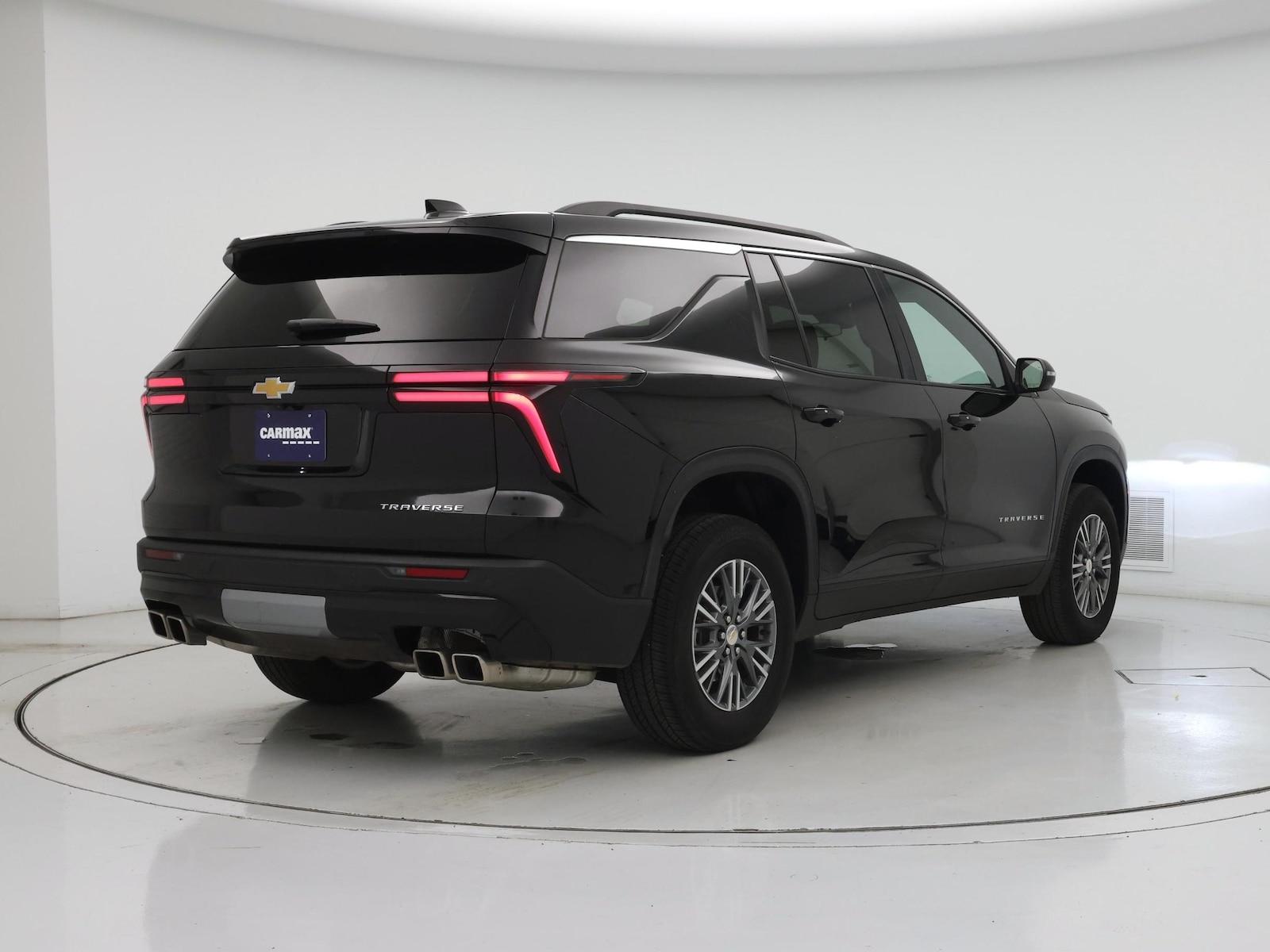2025 Chevrolet Traverse LT - Photo 9