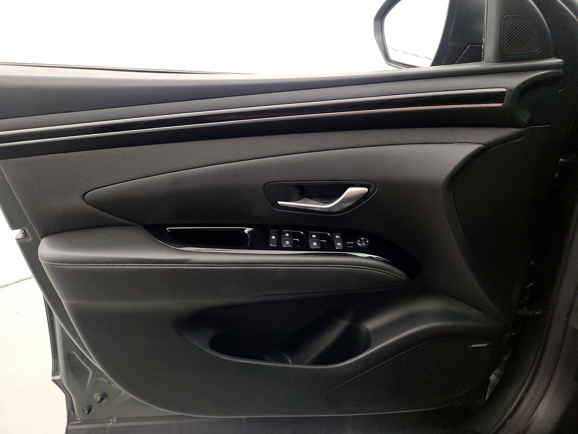Thumbnail: 2022 Hyundai Tucson - 12