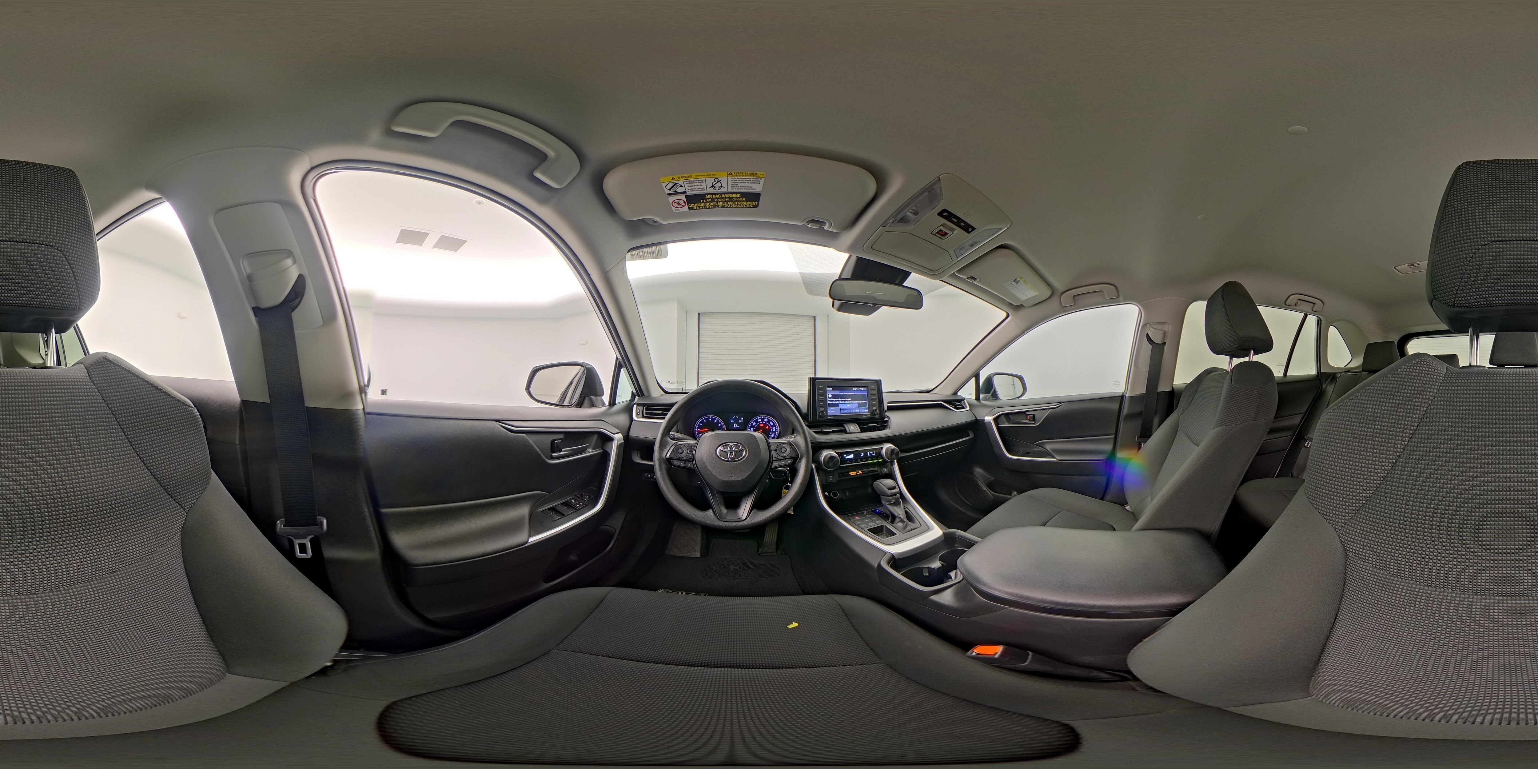 2021 Toyota RAV4 LE - Photo 24