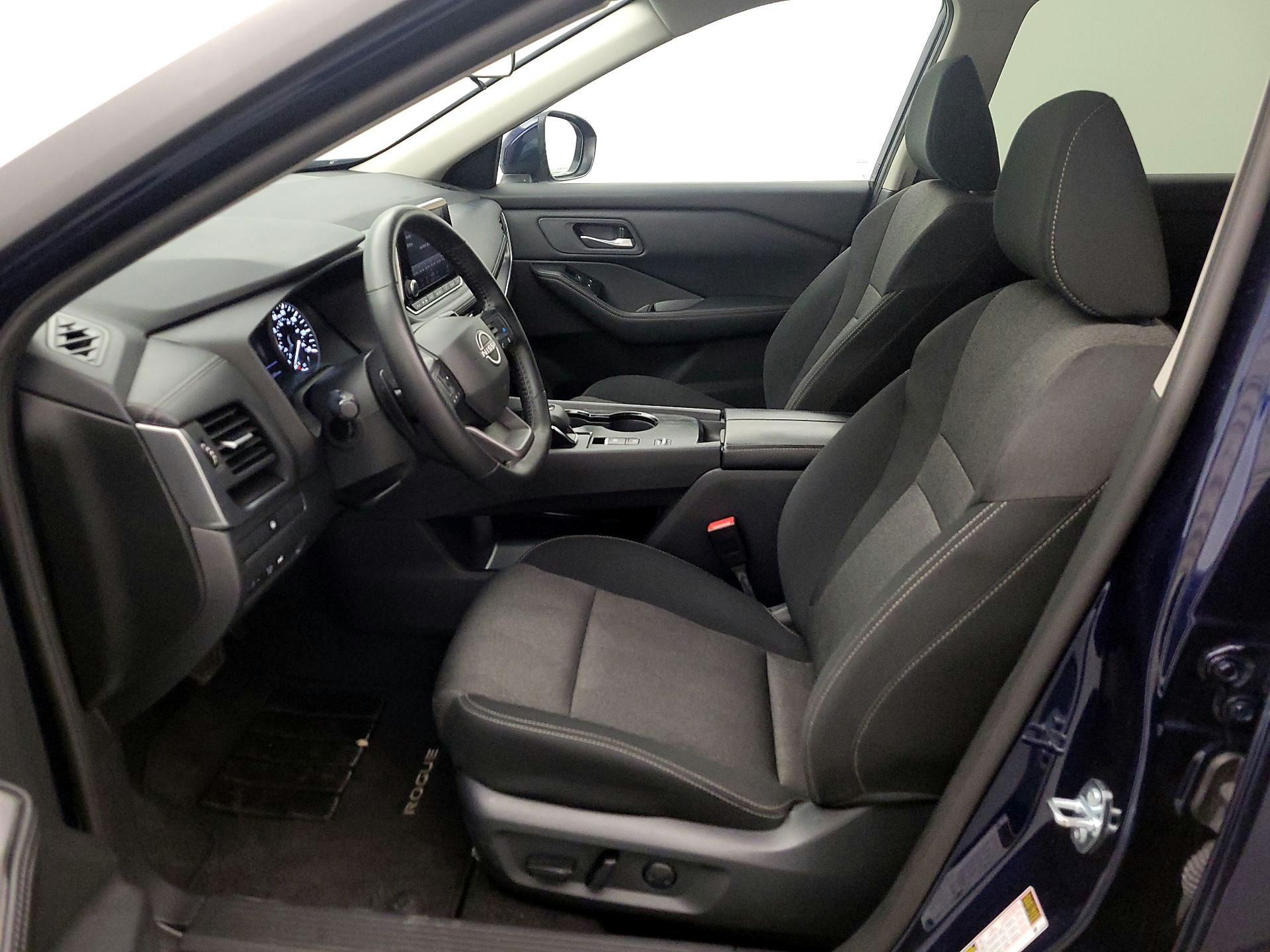 Thumbnail: 2025 Nissan Rogue - 9