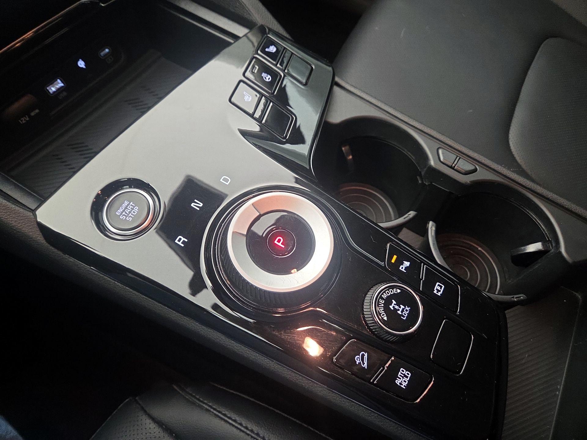 Thumbnail: 2023 Kia Sportage - 18
