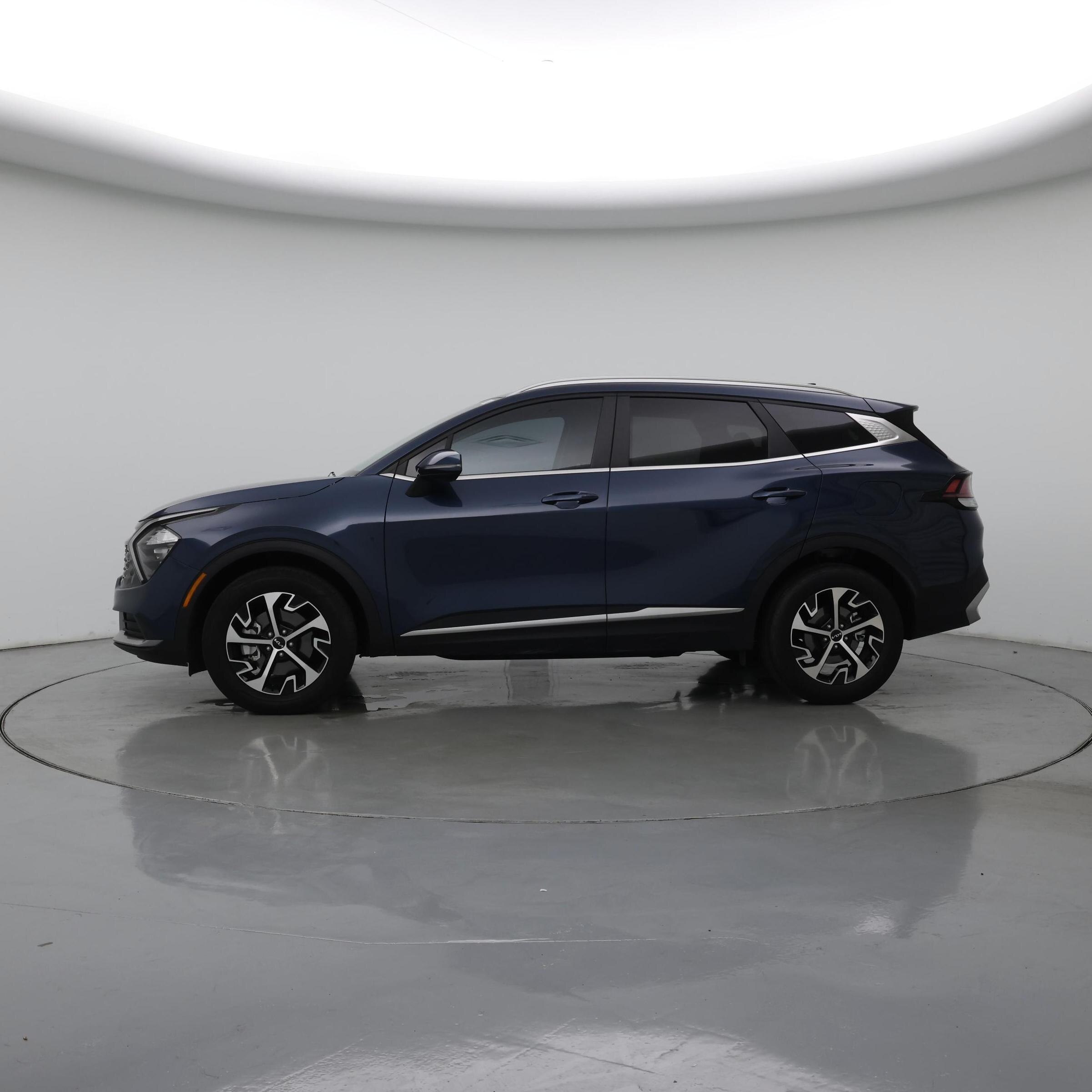 Thumbnail: 2023 Kia Sportage - 3