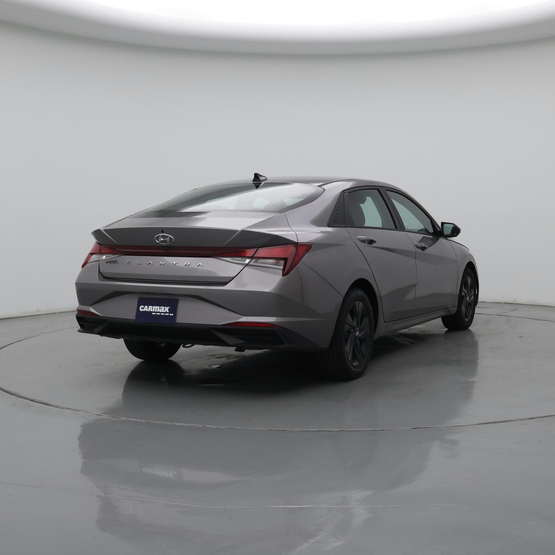 Thumbnail: 2023 Hyundai Elantra - 8