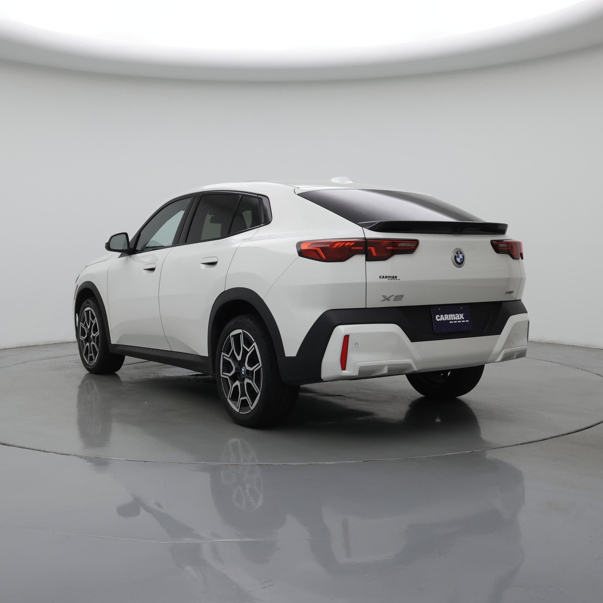 Thumbnail: 2025 BMW X2 - 2
