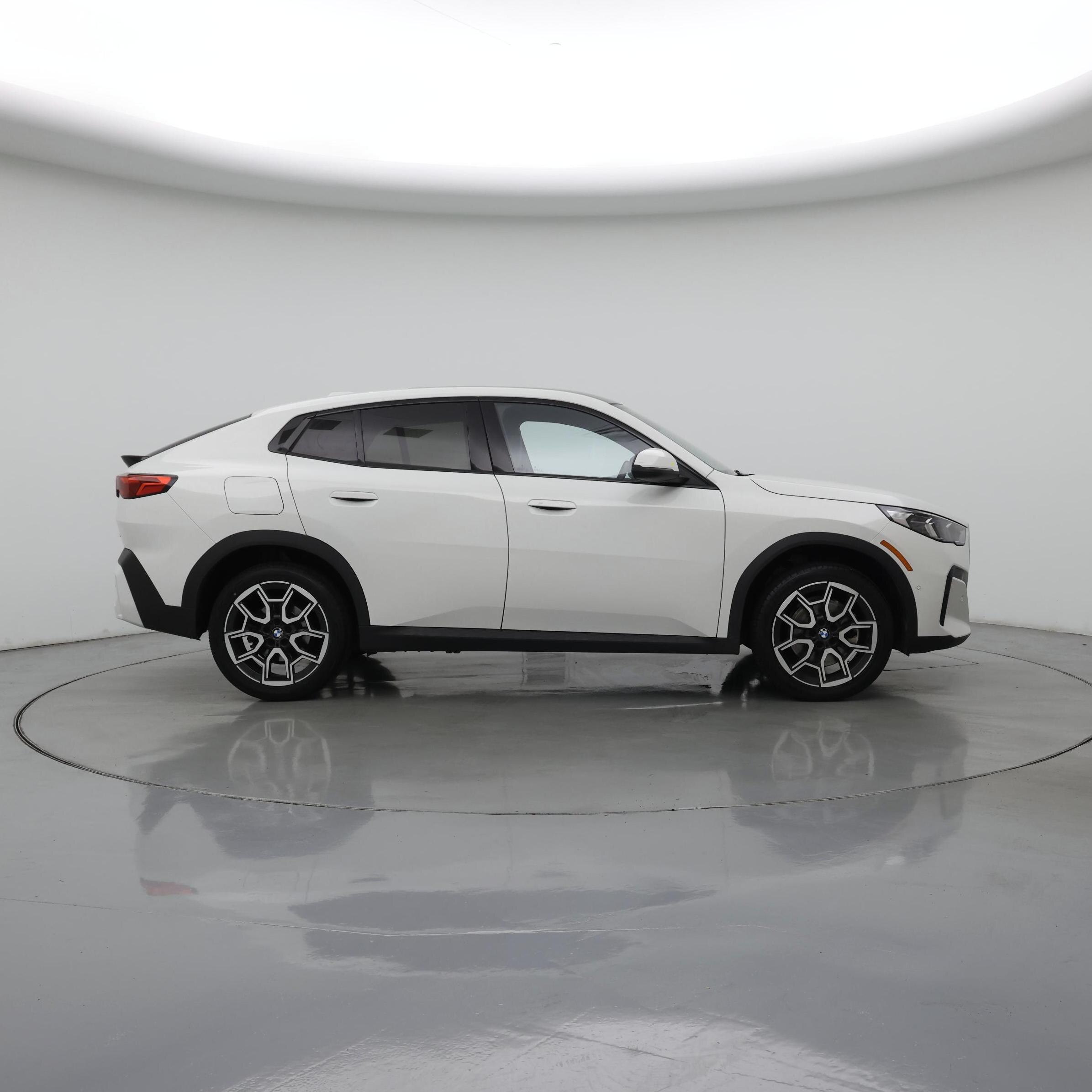 Thumbnail: 2025 BMW X2 - 7