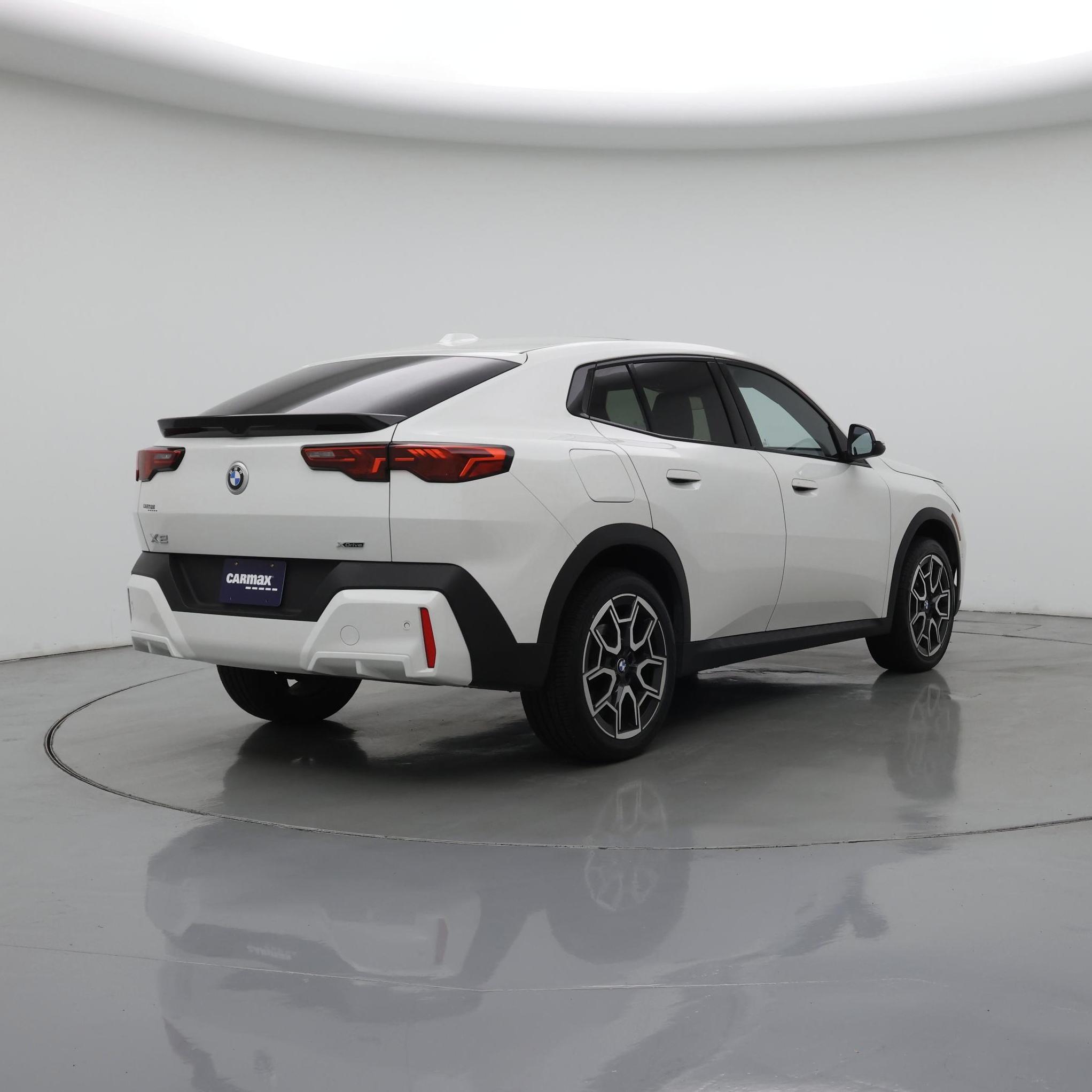 Thumbnail: 2025 BMW X2 - 8