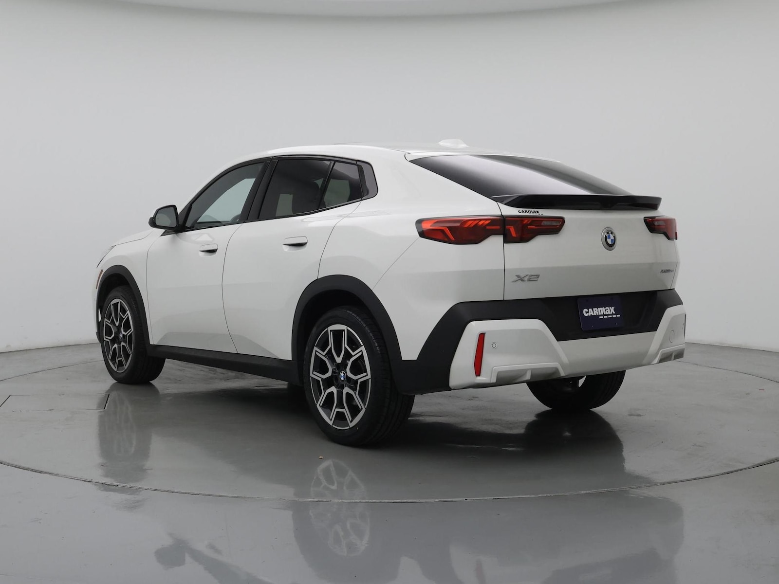 2025 BMW X2 28i - Photo 3