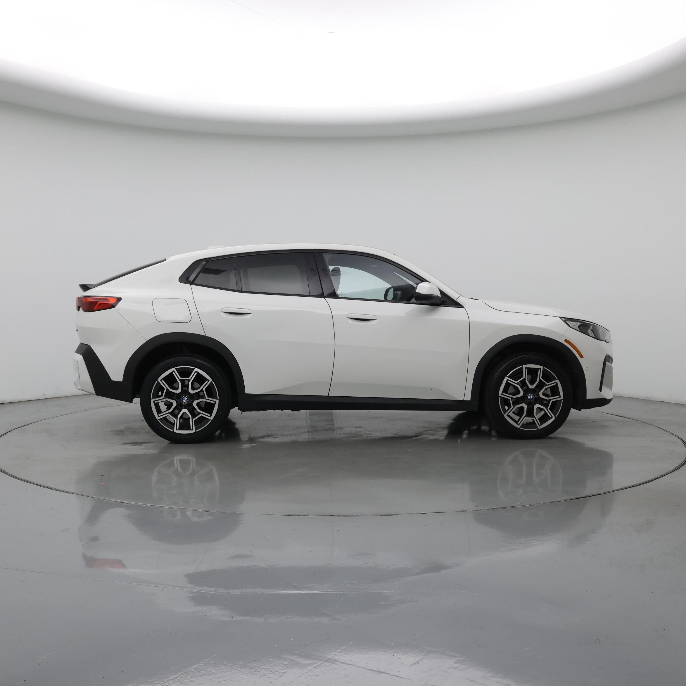 Thumbnail: 2025 BMW X2 - 7