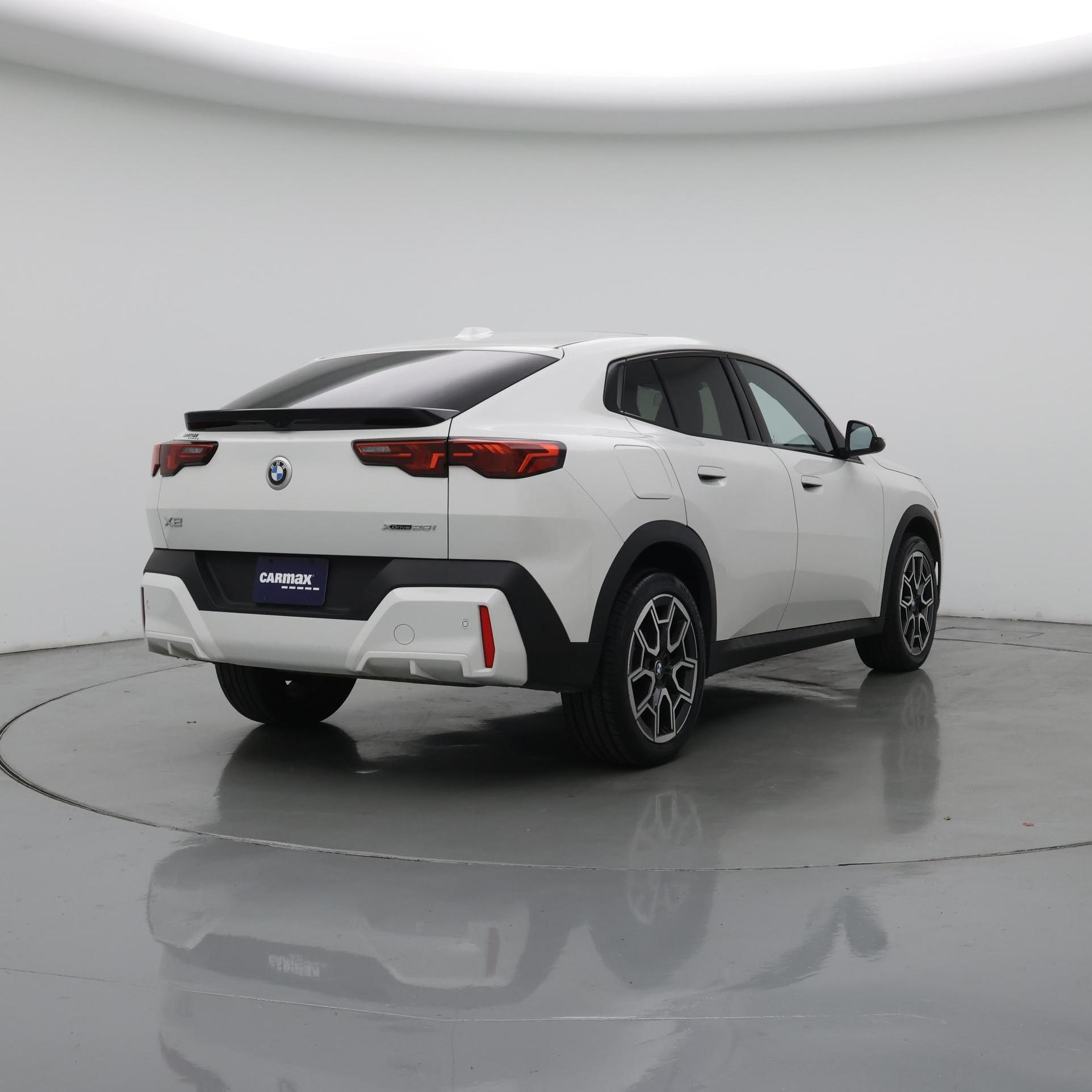 Thumbnail: 2025 BMW X2 - 8