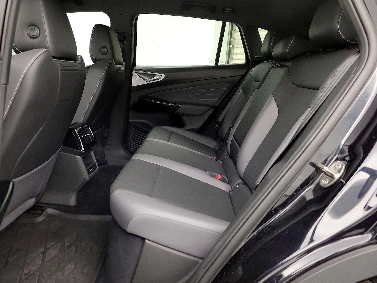 2023 Volkswagen ID.4 PRO S - Photo 22