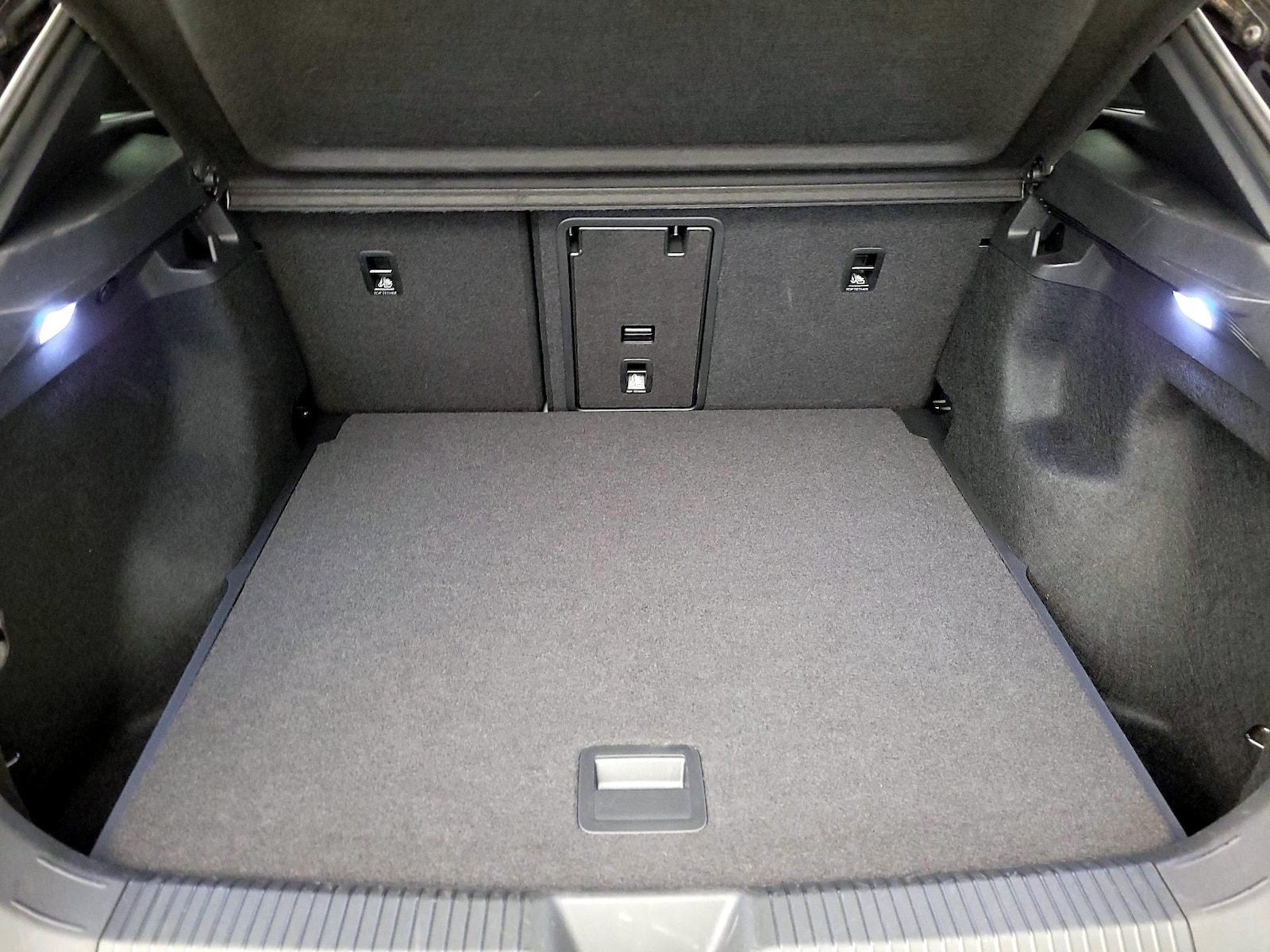 2023 Volkswagen ID.4 PRO S - Photo 23