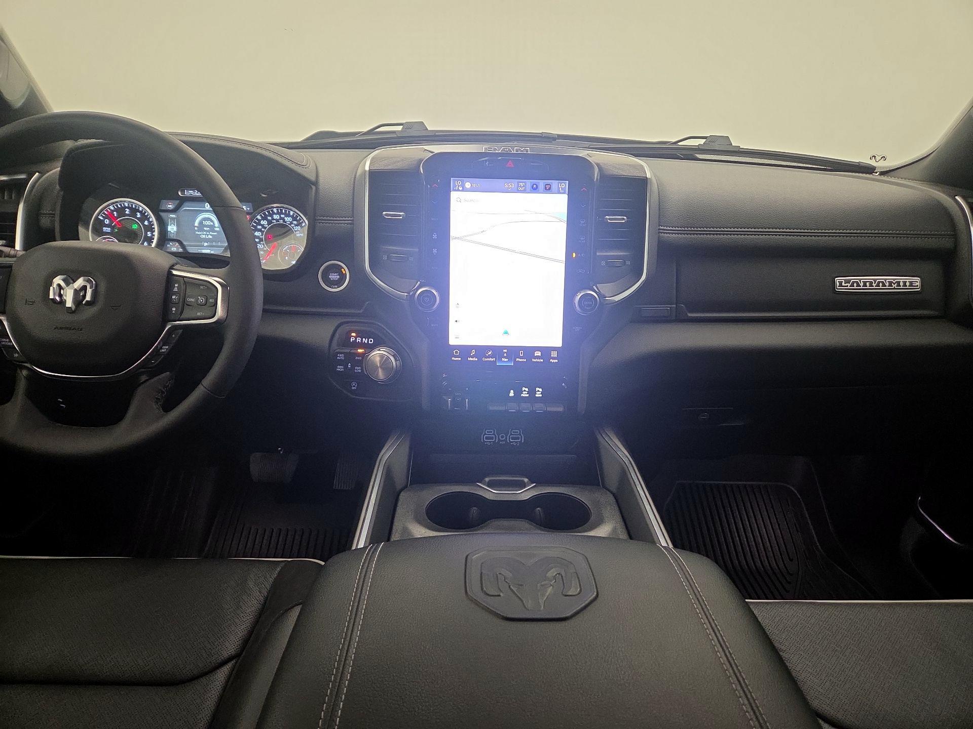 Thumbnail: 2025 RAM 1500 - 9