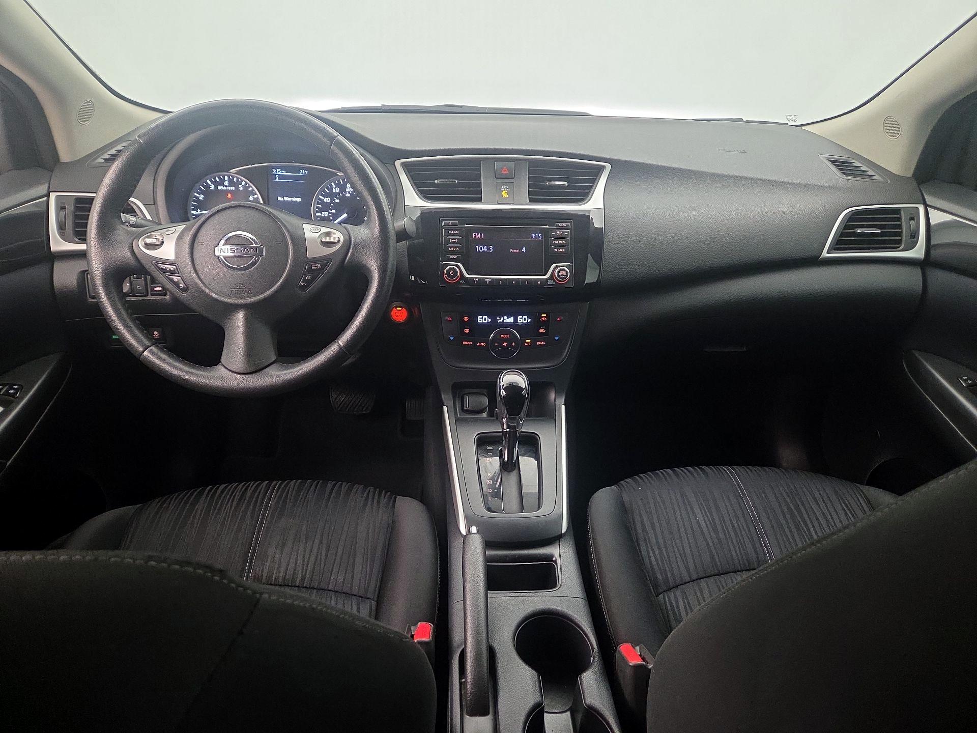 Thumbnail: 2018 Nissan Sentra - 9