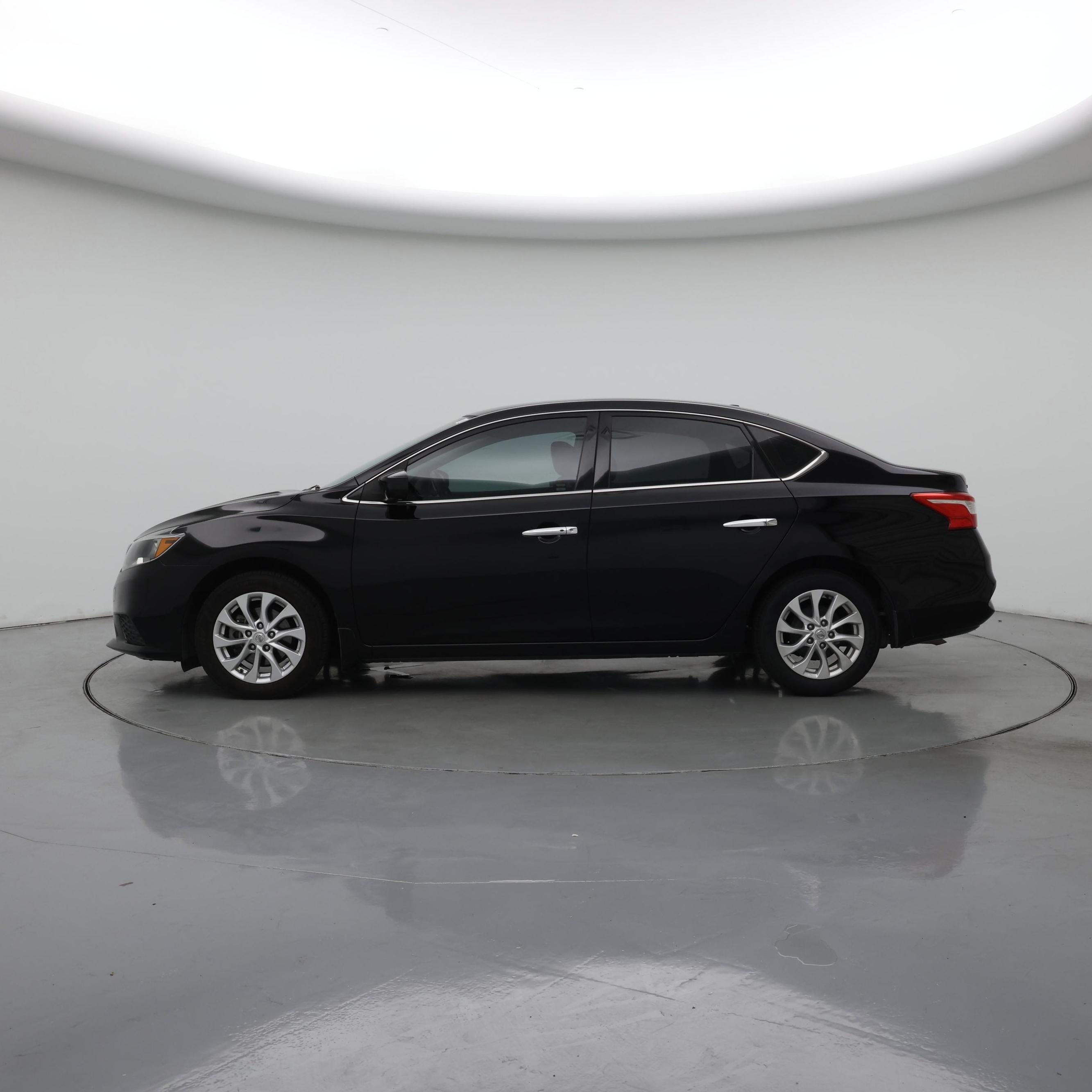 Thumbnail: 2018 Nissan Sentra - 3