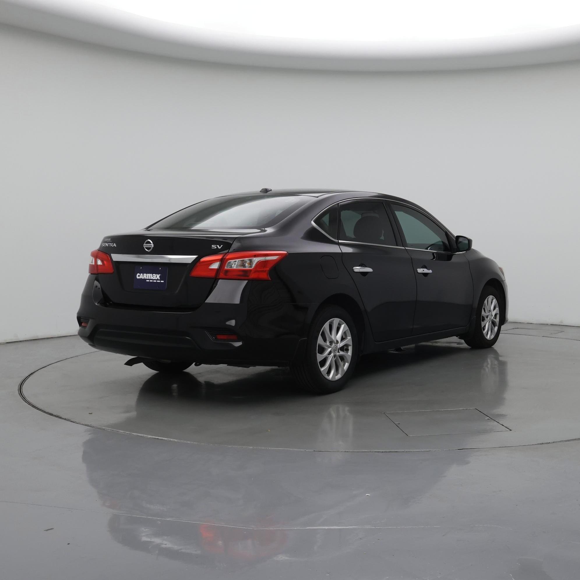 Thumbnail: 2018 Nissan Sentra - 8