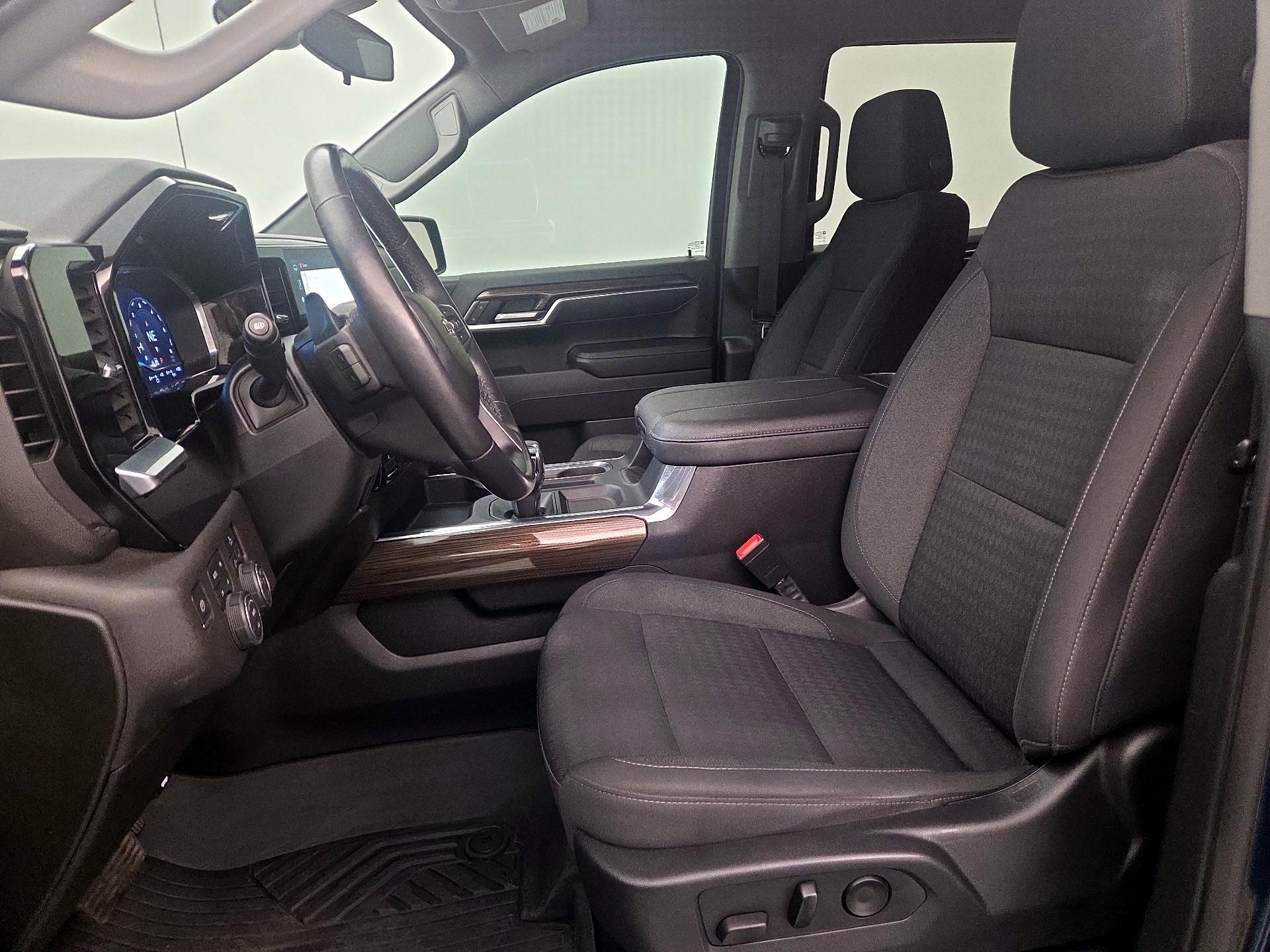 Thumbnail: 2023 Chevrolet Silverado 1500 - 11