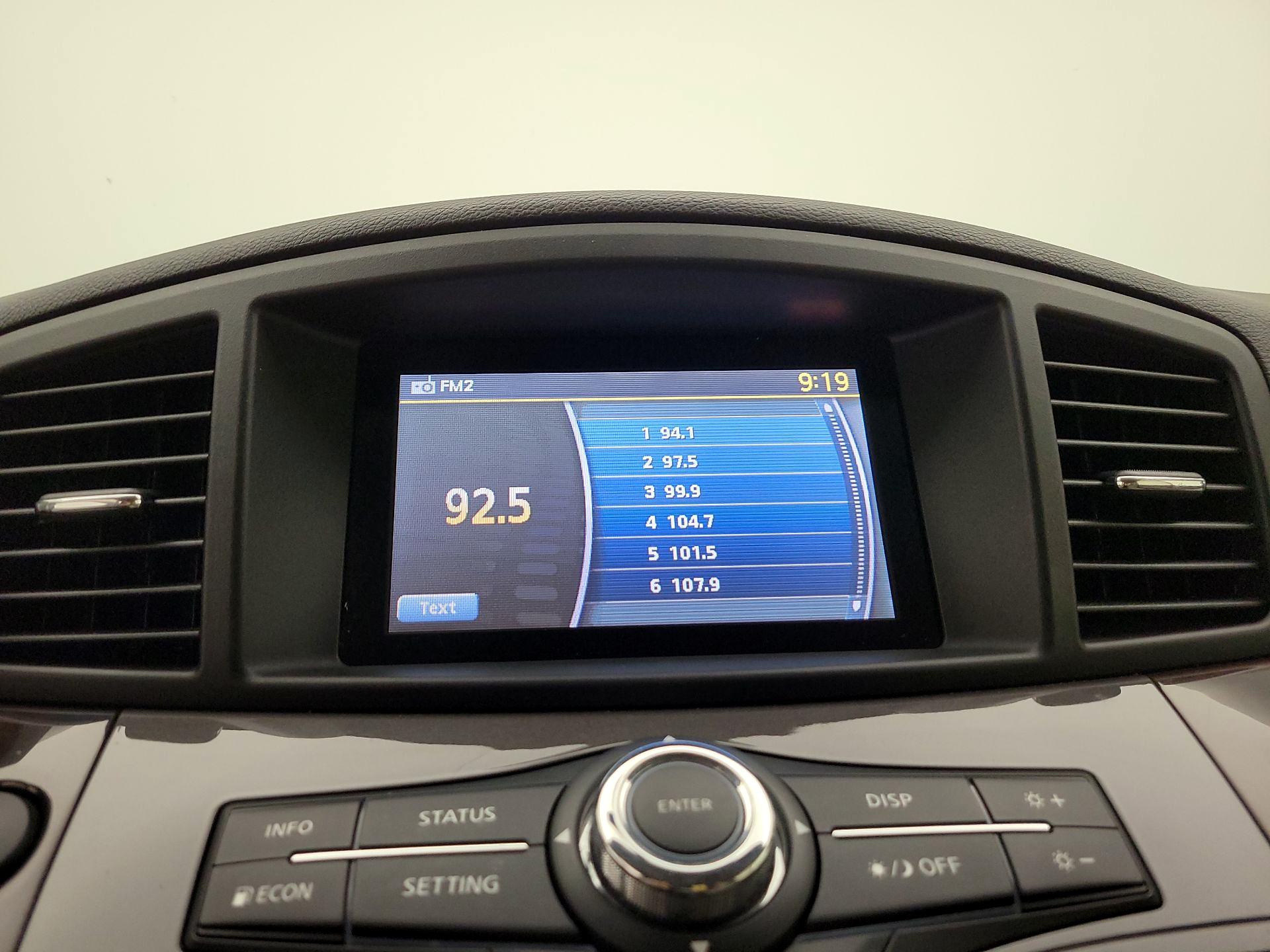 Thumbnail: 2016 Nissan Quest - 15