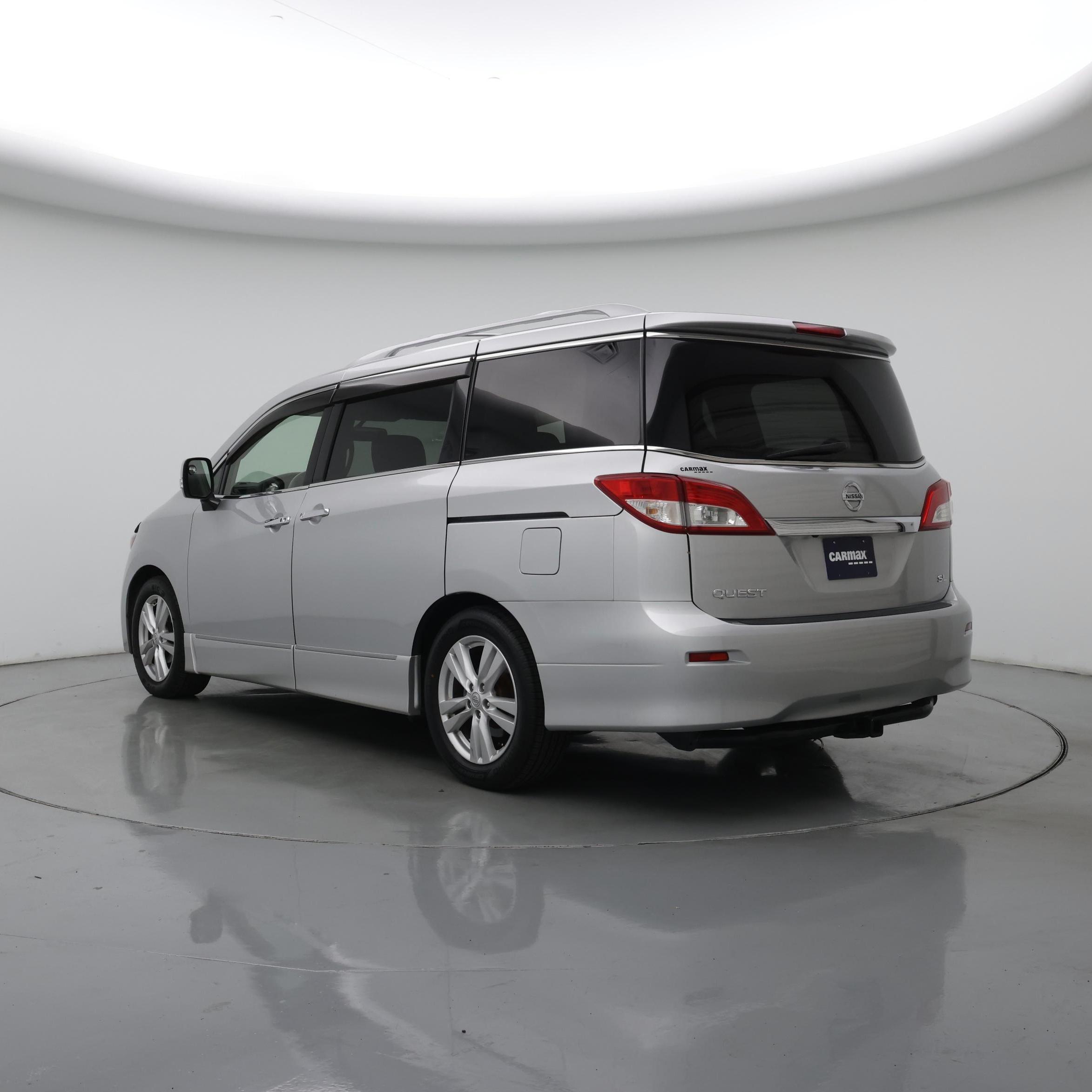 Thumbnail: 2016 Nissan Quest - 2