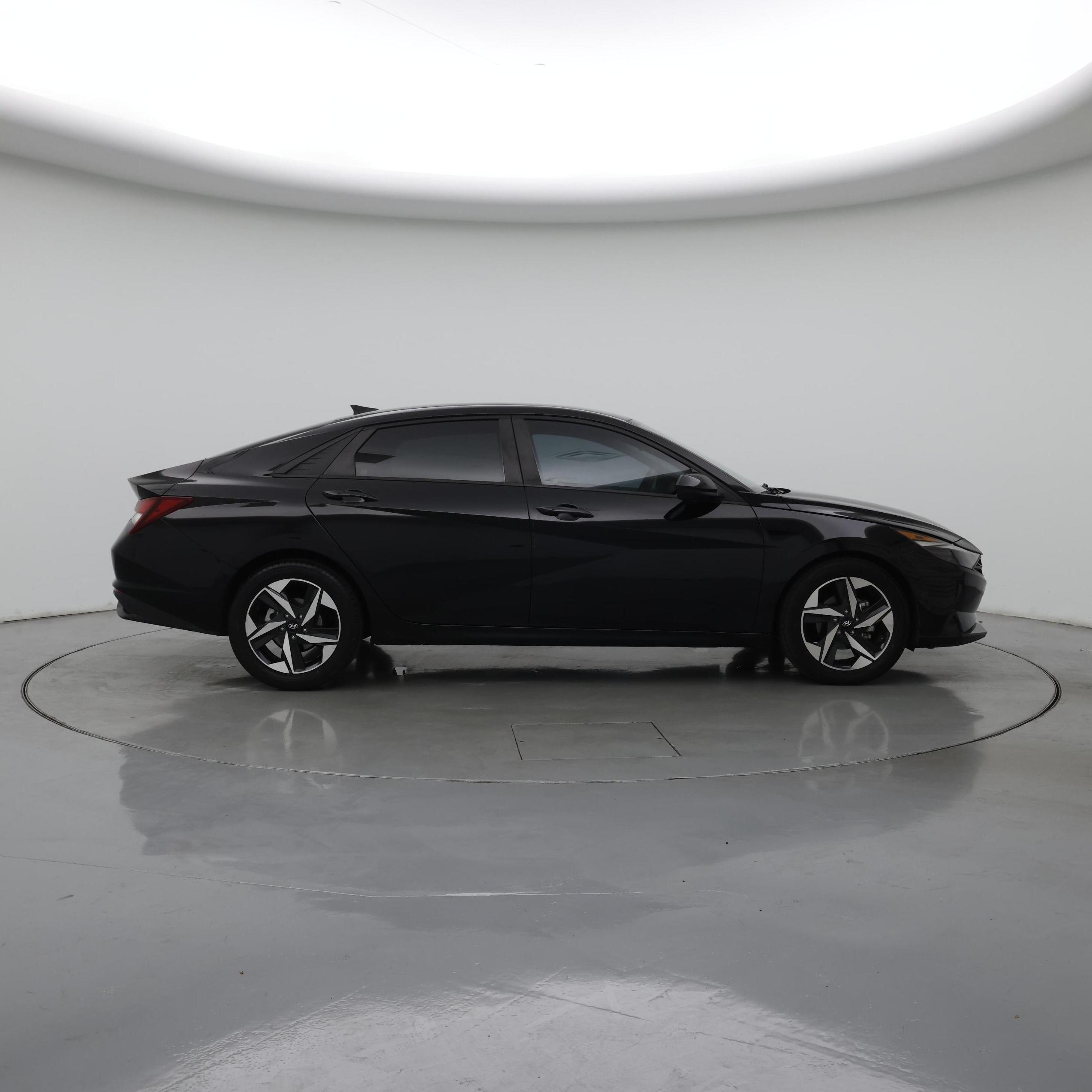 Thumbnail: 2023 Hyundai Elantra - 7