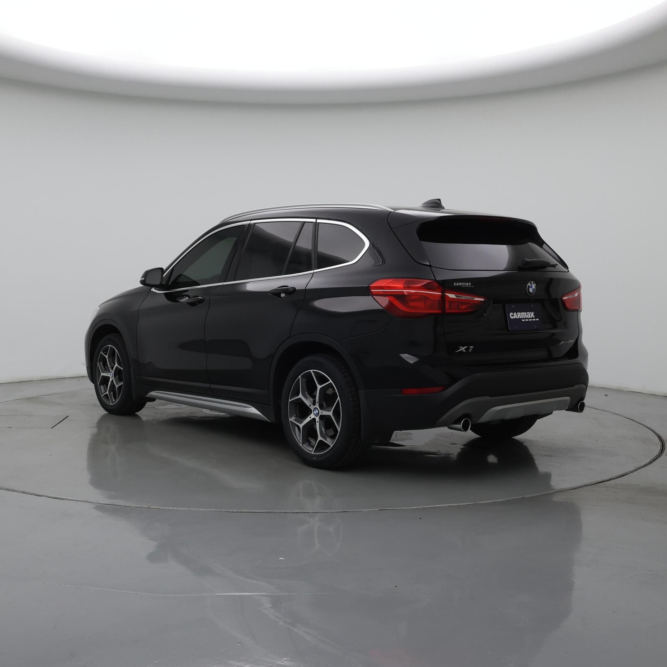 Thumbnail: 2019 BMW X1 - 2