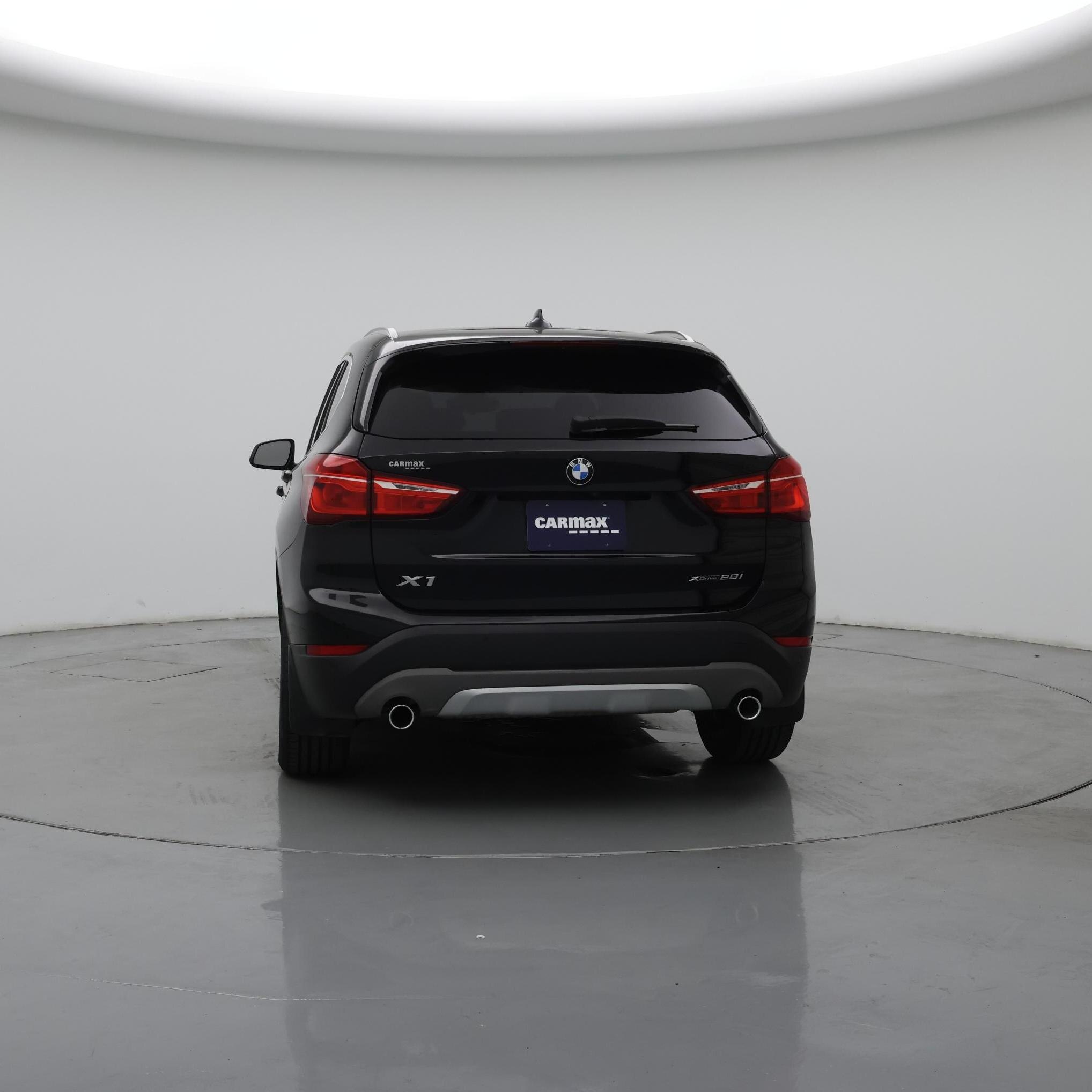 Thumbnail: 2019 BMW X1 - 6