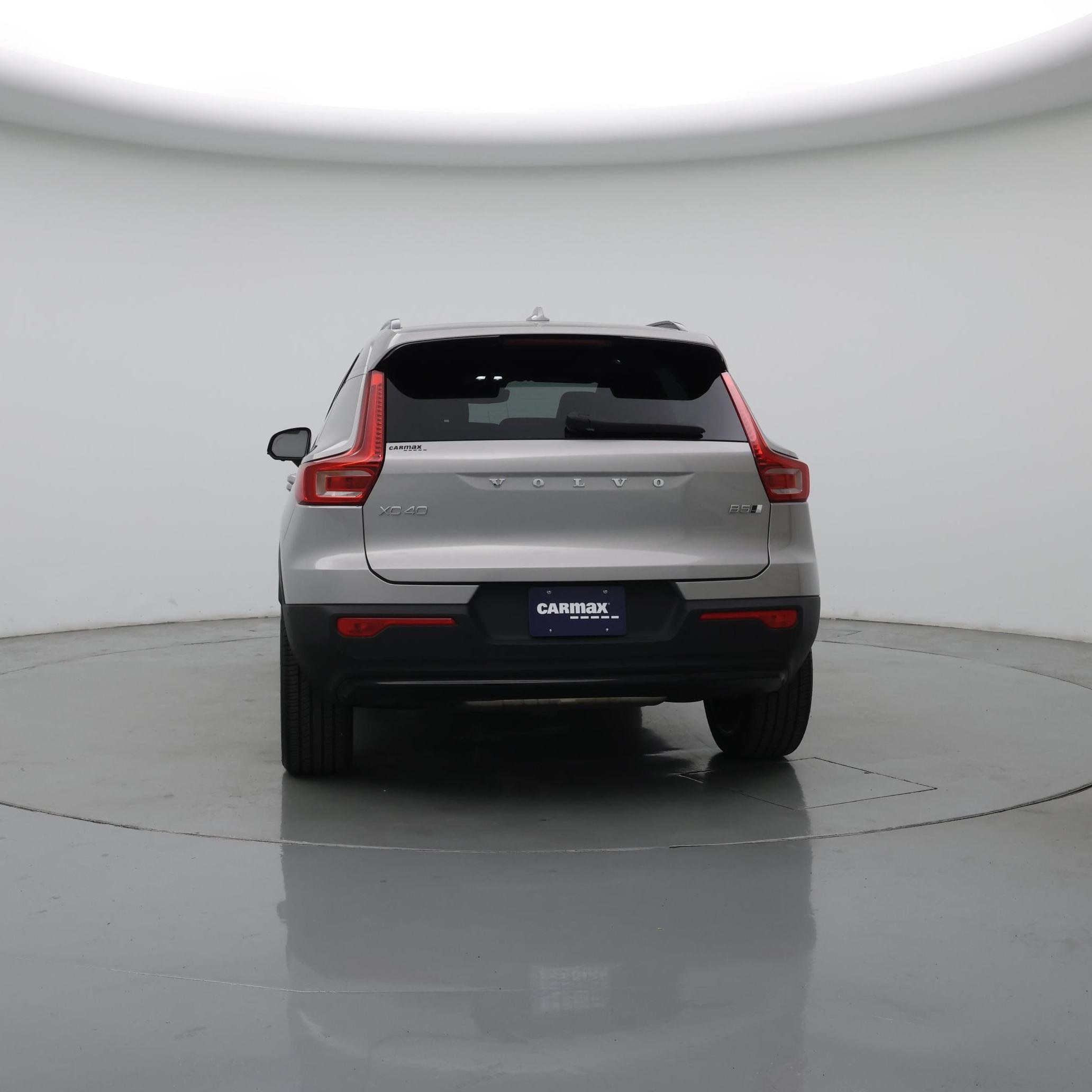 Thumbnail: 2023 Volvo XC40 - 6