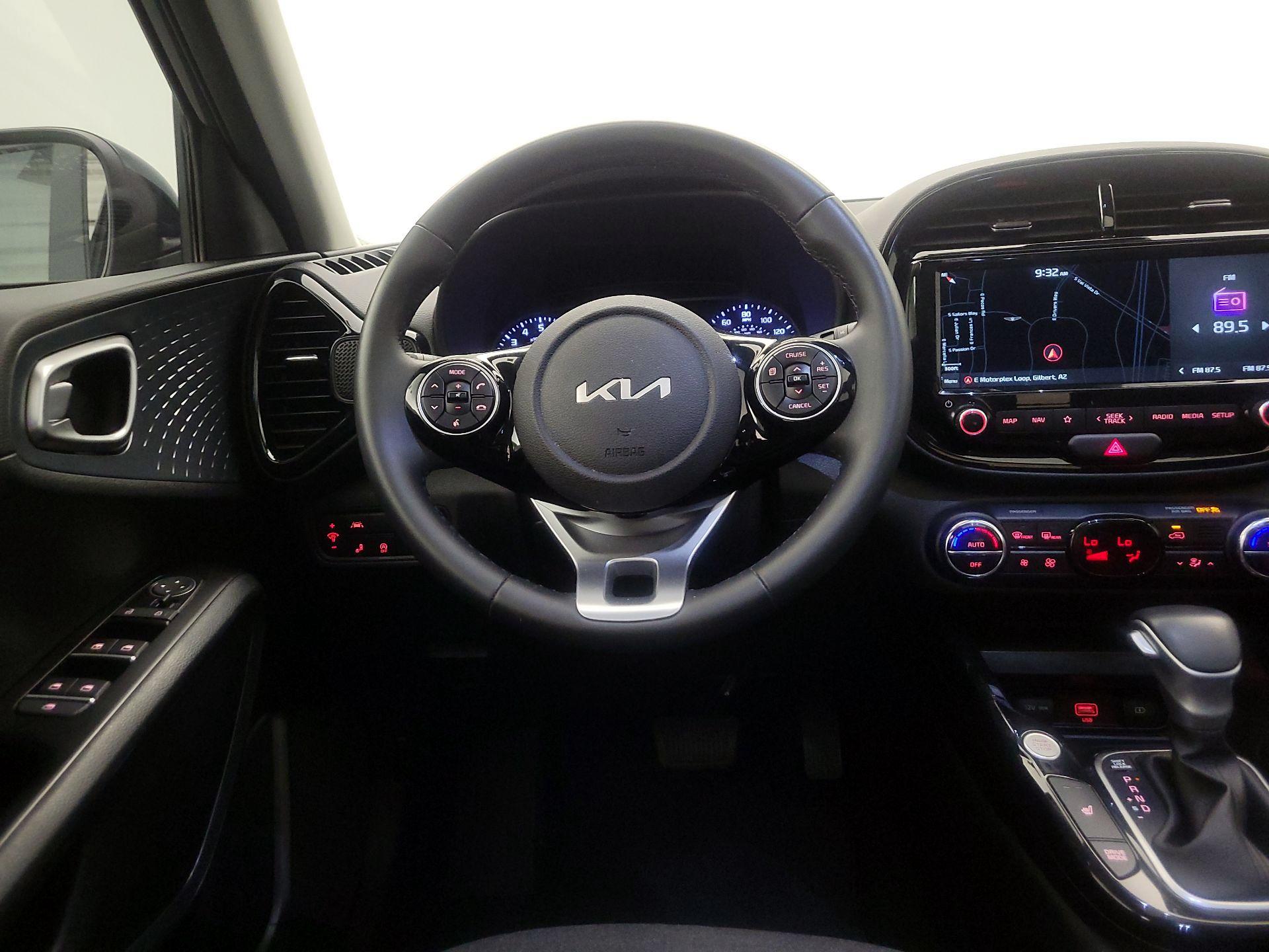 Thumbnail: 2022 Kia Soul - 10