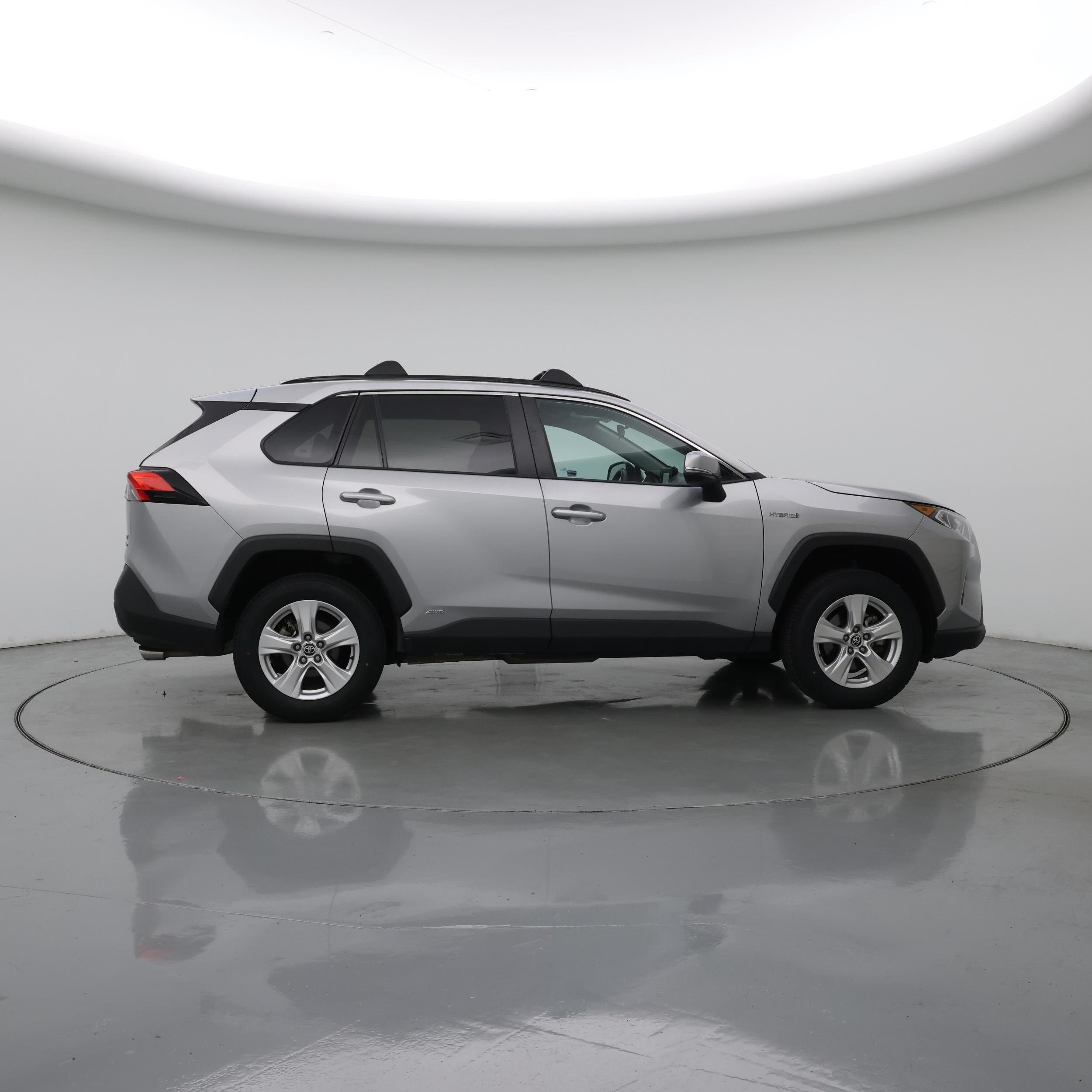 Thumbnail: 2021 Toyota RAV4 - 7