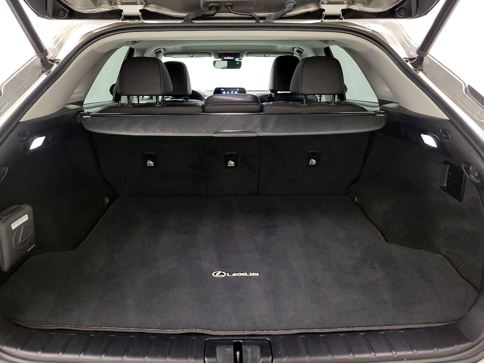 2022 Lexus RX 350 - Photo 22
