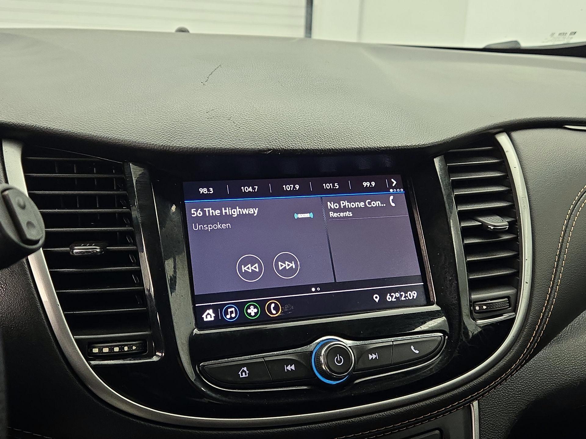 Thumbnail: 2021 Chevrolet Trax - 15