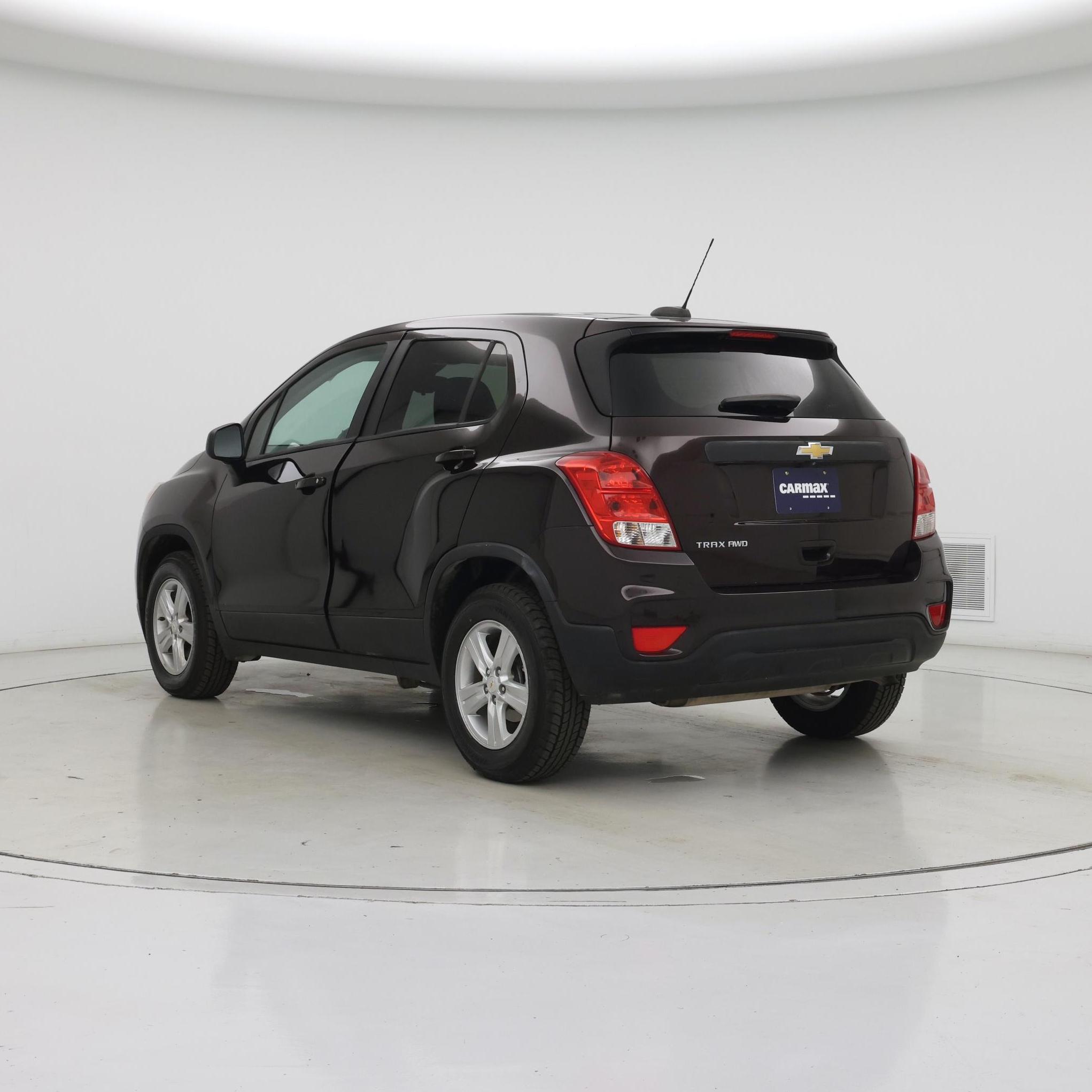 Thumbnail: 2021 Chevrolet Trax - 2