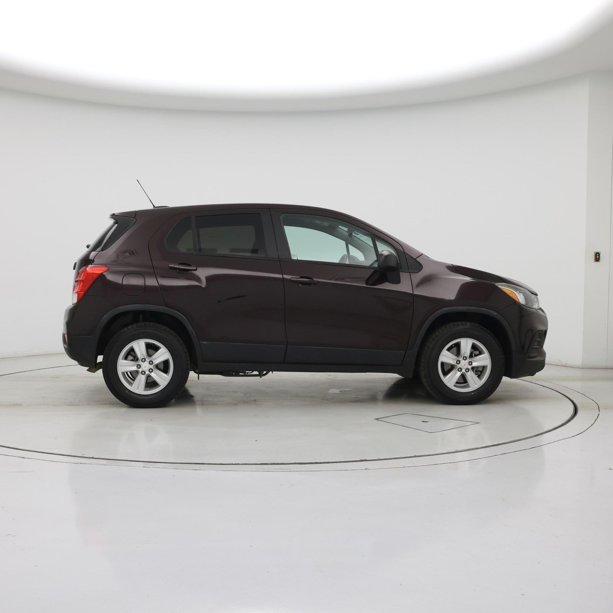 Thumbnail: 2021 Chevrolet Trax - 7