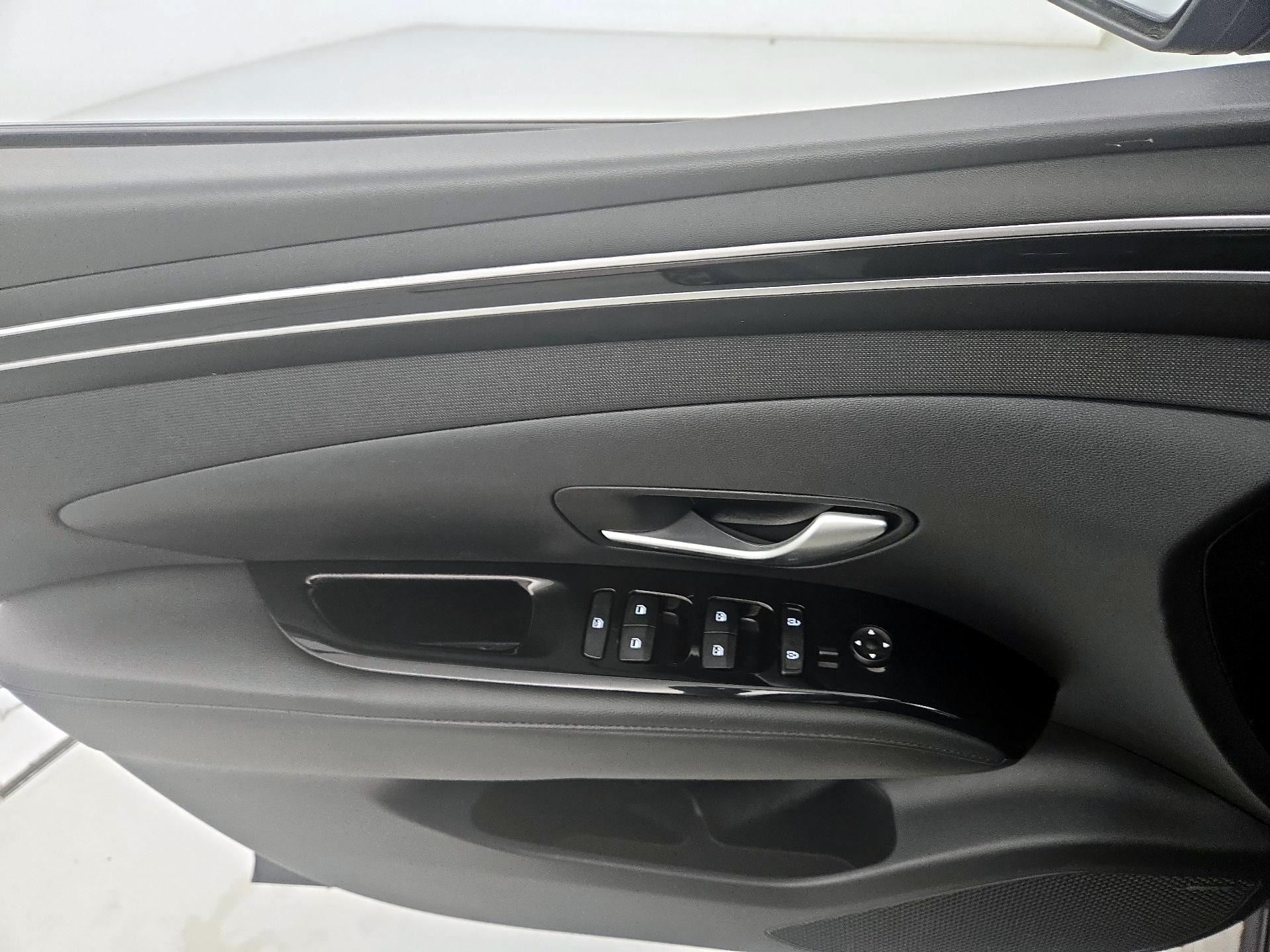 Thumbnail: 2022 Hyundai Tucson - 12
