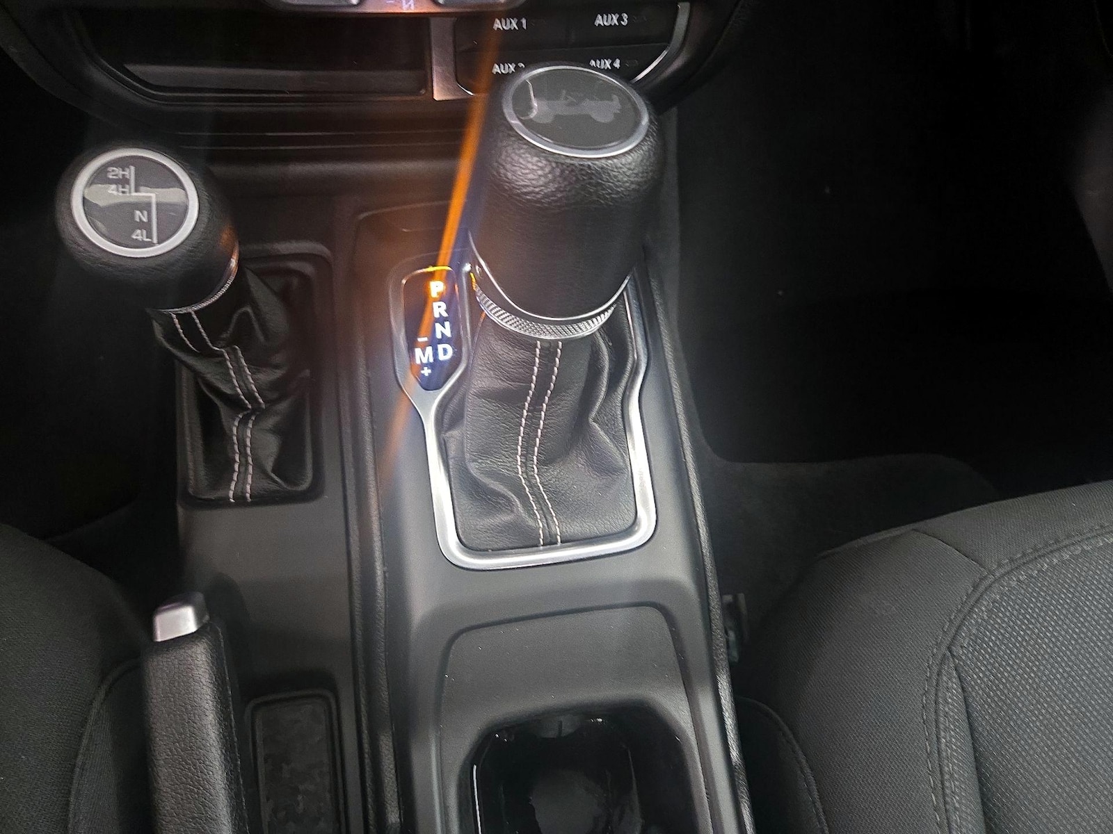 2023 Jeep Wrangler 4-Door Sahara - Photo 19