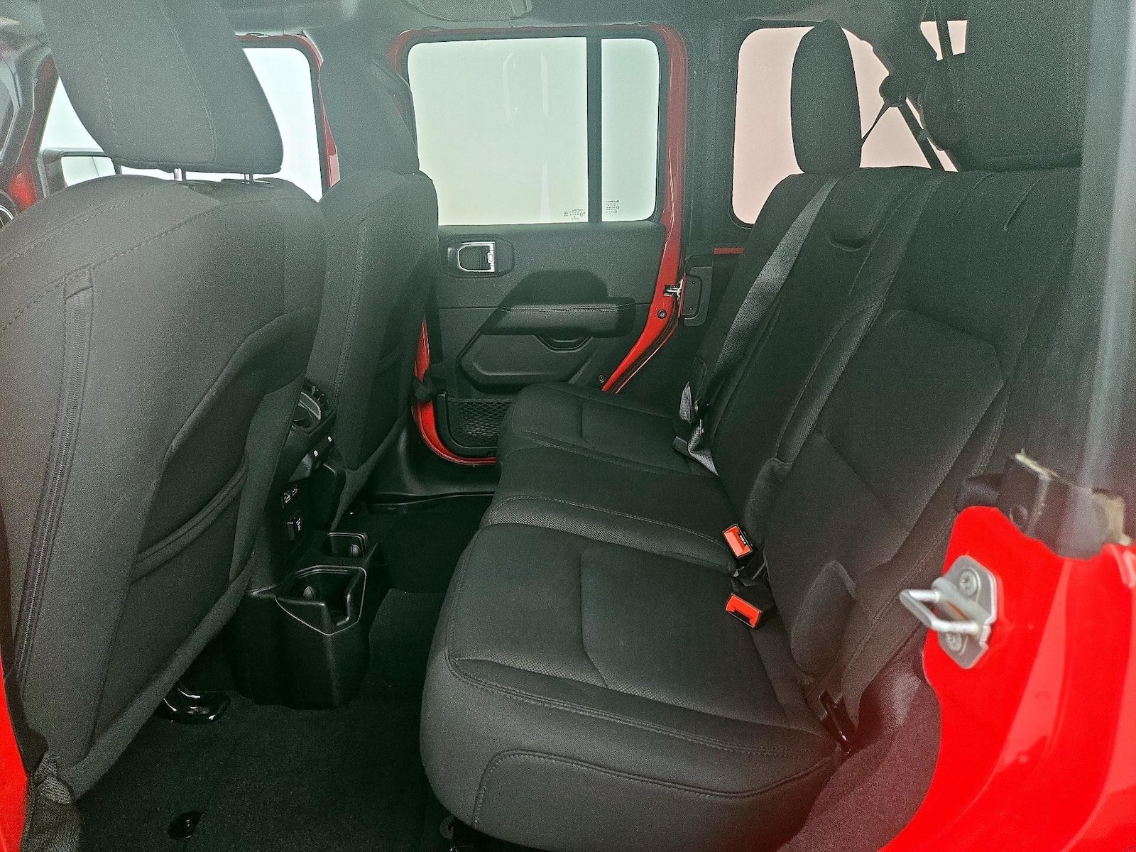 2023 Jeep Wrangler 4-Door Sahara - Photo 21
