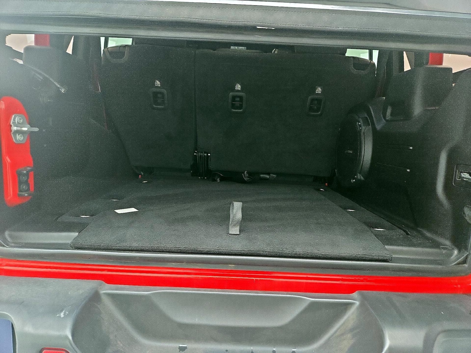 2023 Jeep Wrangler 4-Door Sahara - Photo 22