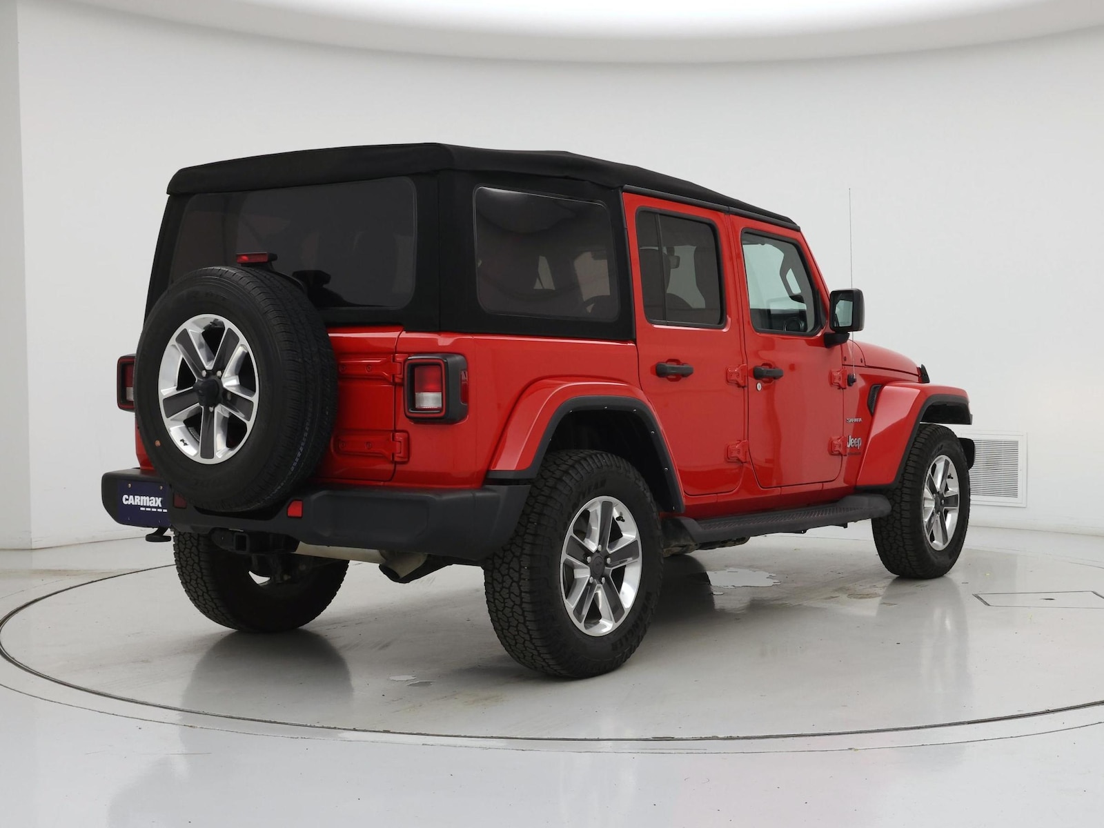 2023 Jeep Wrangler 4-Door Sahara - Photo 9