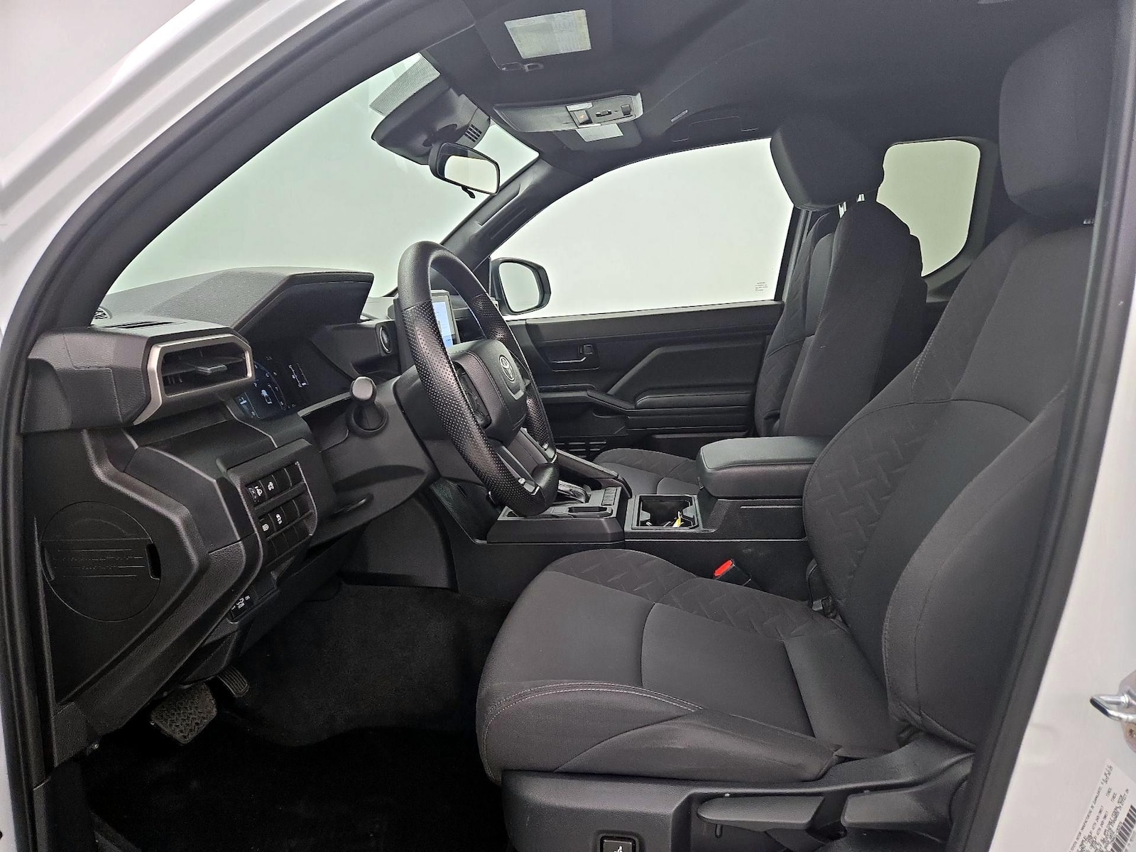 2025 Toyota Tacoma SR - Photo 12