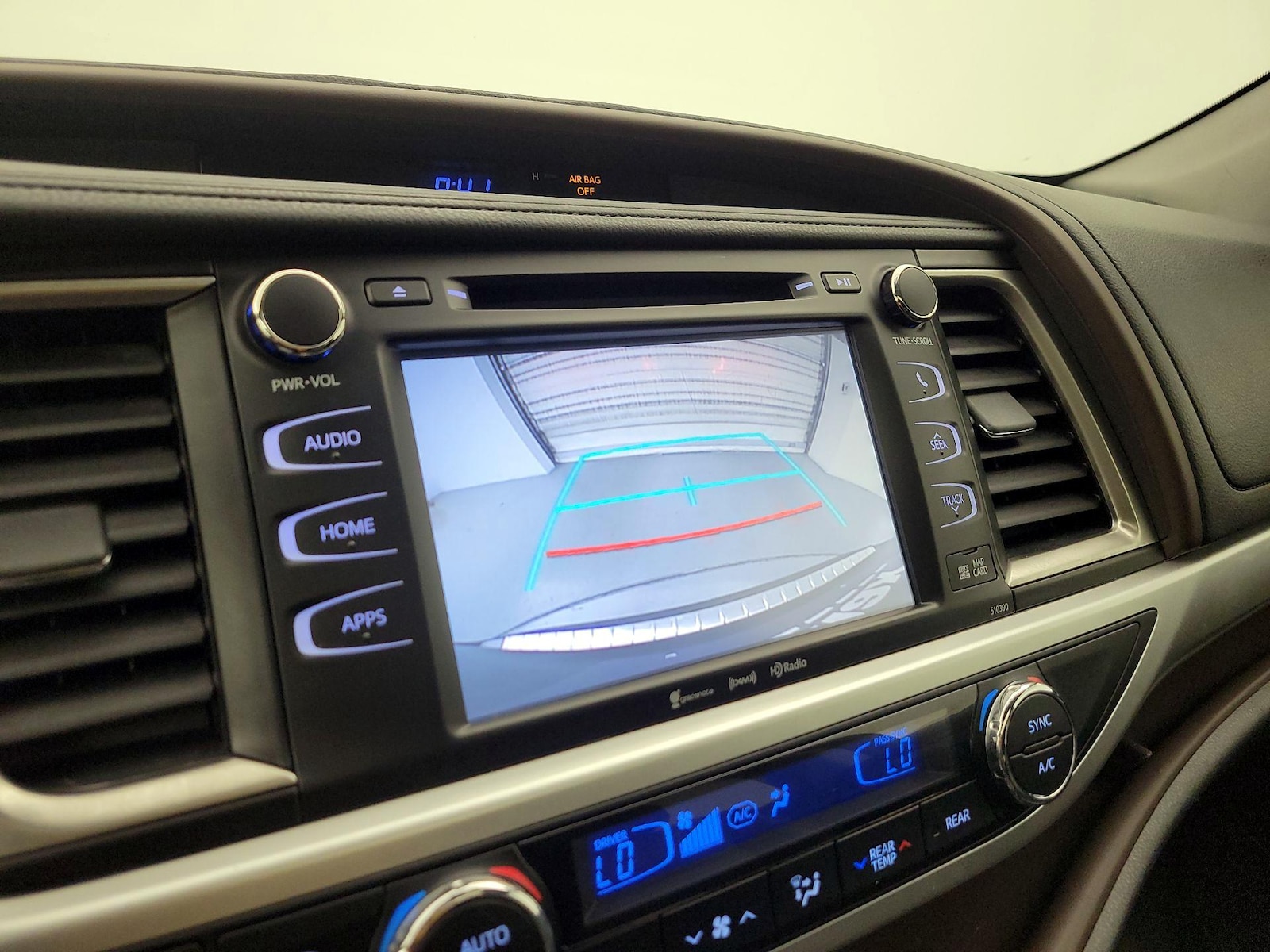 2019 Toyota Highlander XLE - Photo 16