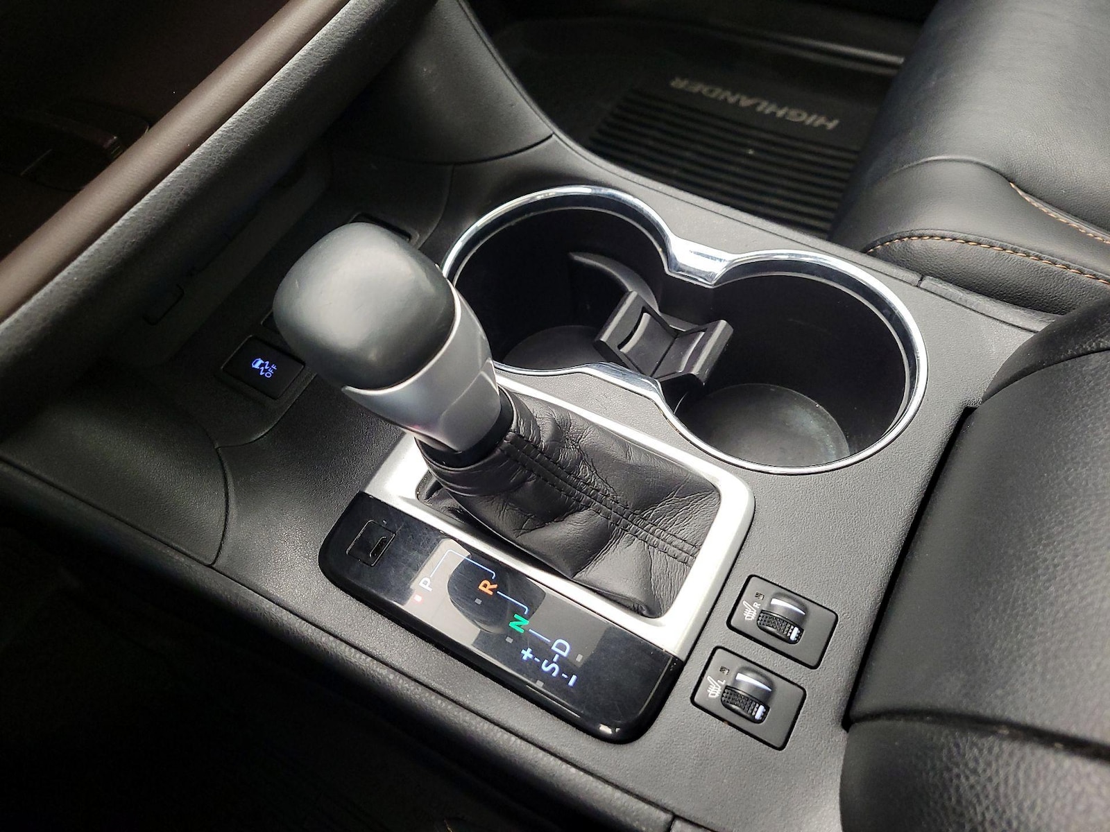 2019 Toyota Highlander XLE - Photo 19