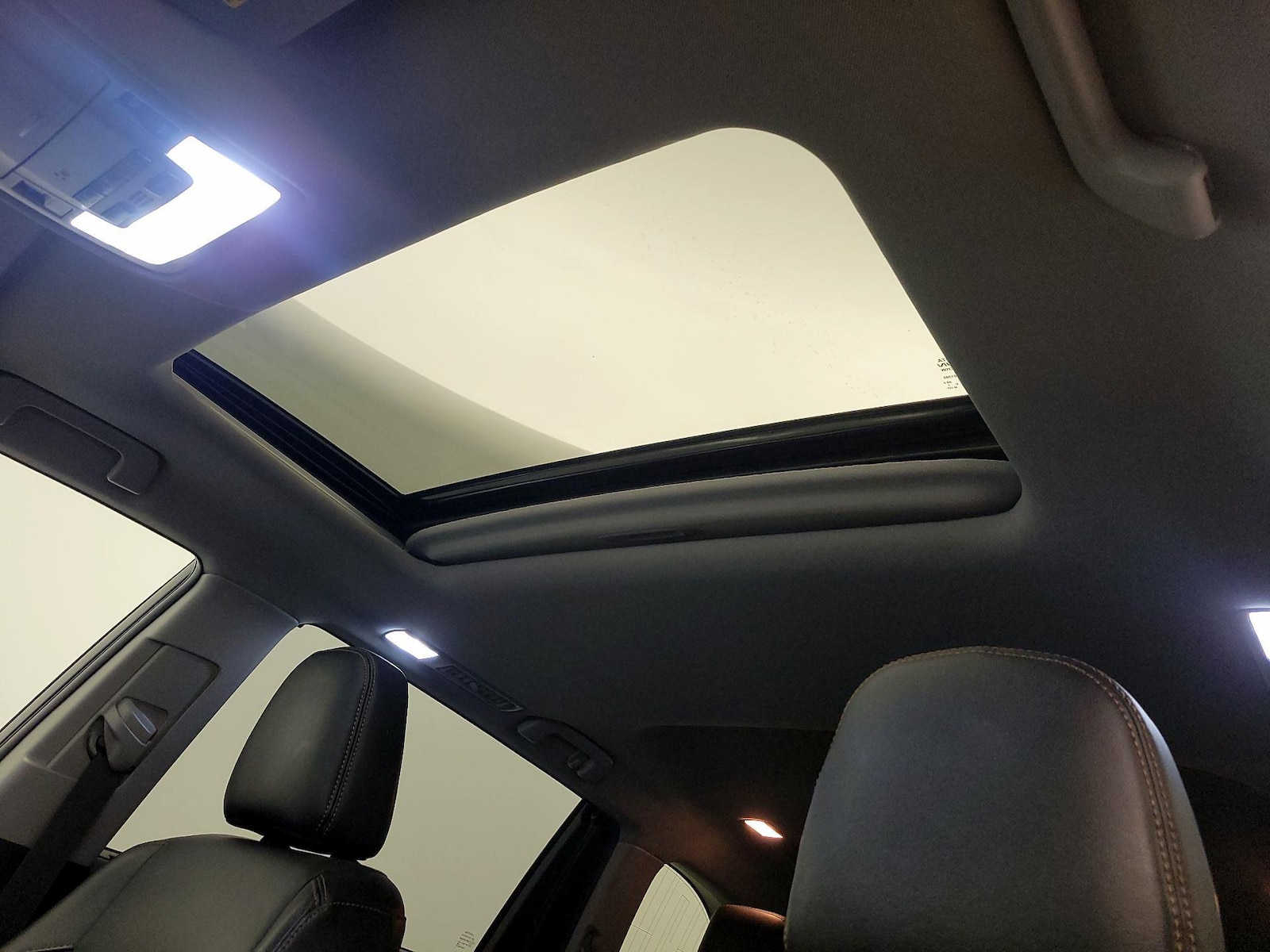 2019 Toyota Highlander XLE - Photo 21