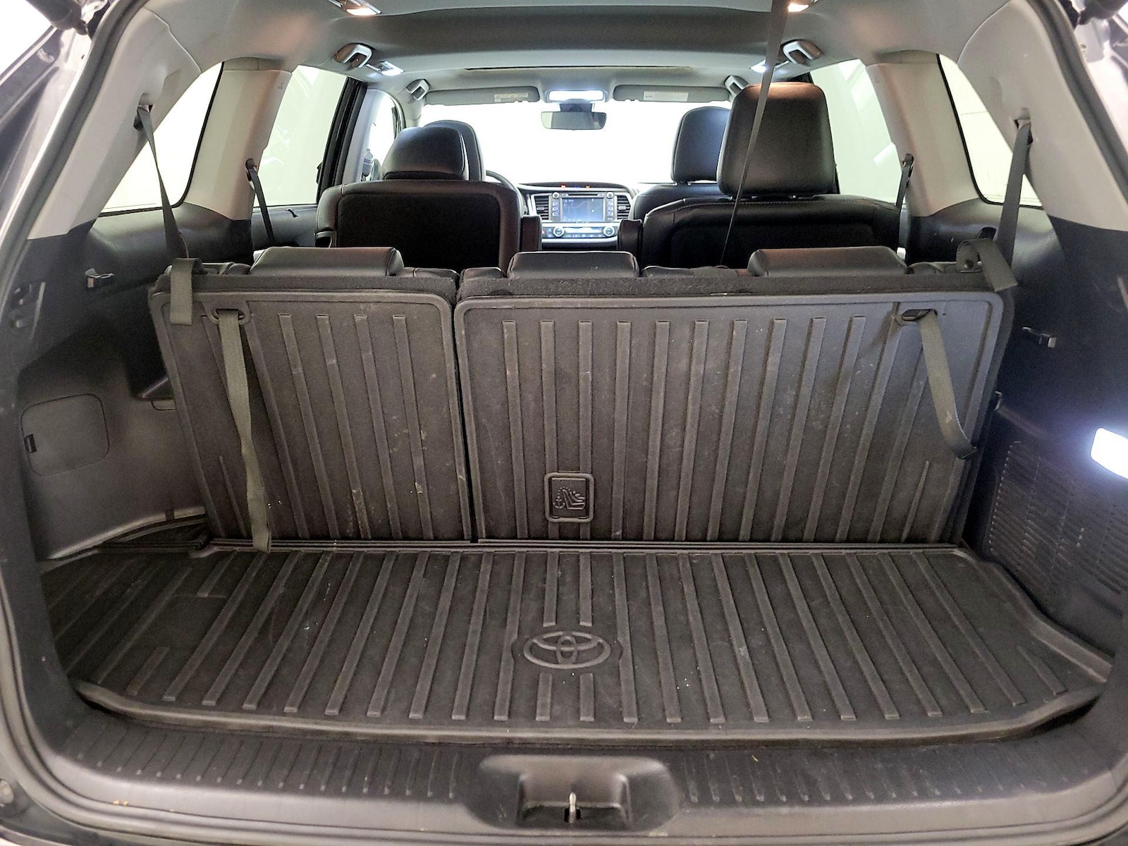 2019 Toyota Highlander XLE - Photo 24