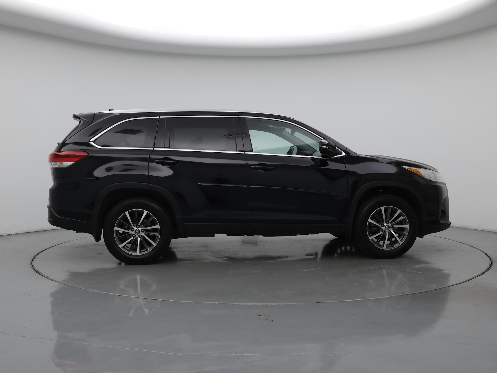 2019 Toyota Highlander XLE - Photo 8
