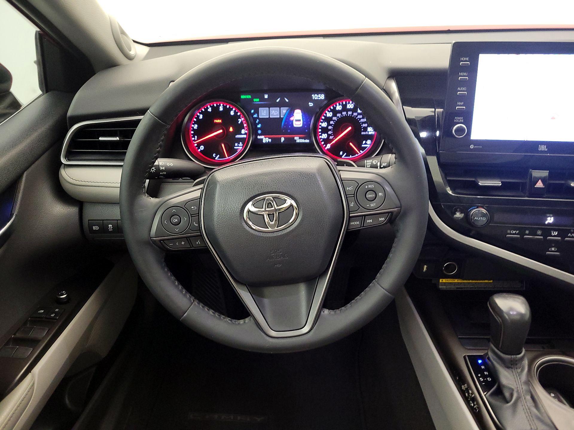 Thumbnail: 2021 Toyota Camry - 10